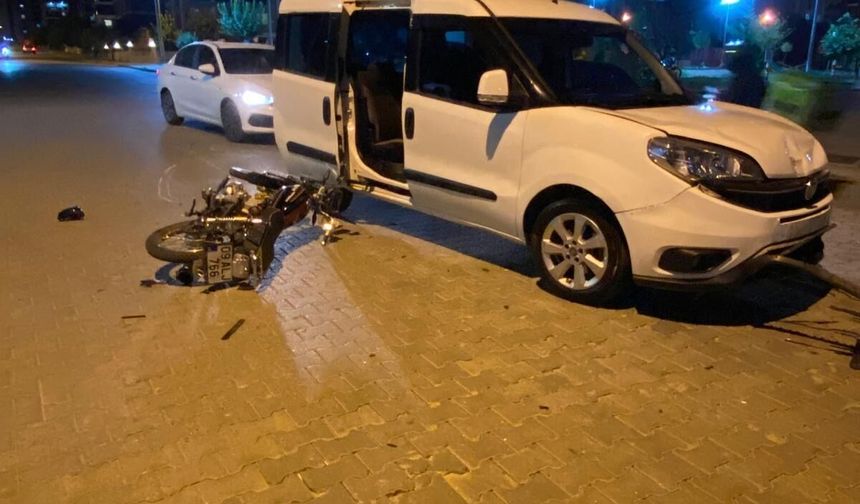 Nazilli'de kaza; İki kardeş yaralandı