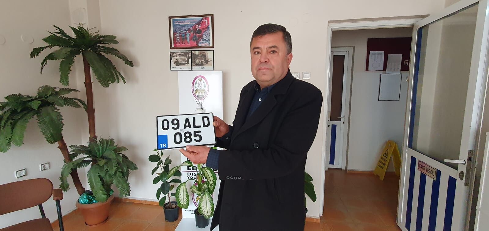 kocarlida-karekodlu-ve-akilli-plaka-devri-basladi-433892-1c55adb0f184bc575546e9423682ba9e.jpg