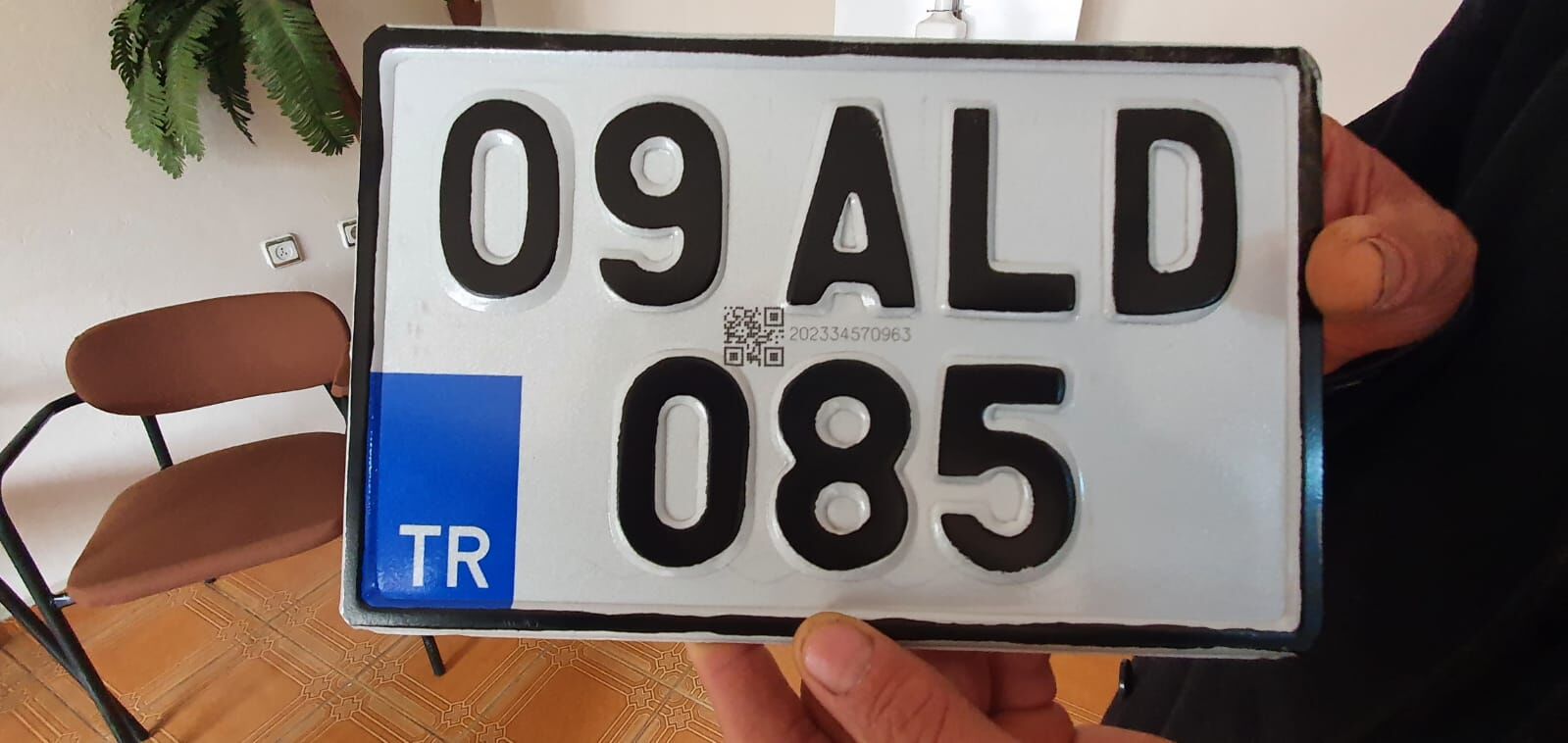 kocarlida-karekodlu-ve-akilli-plaka-devri-basladi-433892-a626836f7598aa81e4b0285f8760b77e.jpg