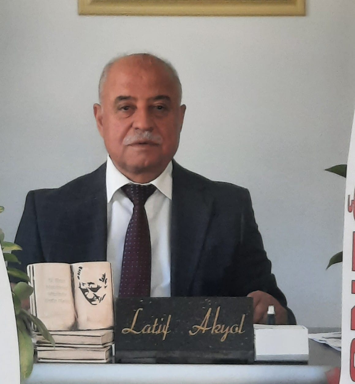 didimde-muhtar-latif-akyol-yeniden-goreve-talip-433992-baf687ca9fd52f1cf5496ba9198dbef3.jpg