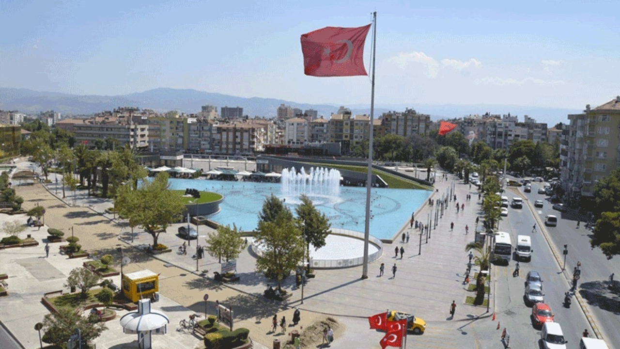izmir-aydin-kac-saat.webp