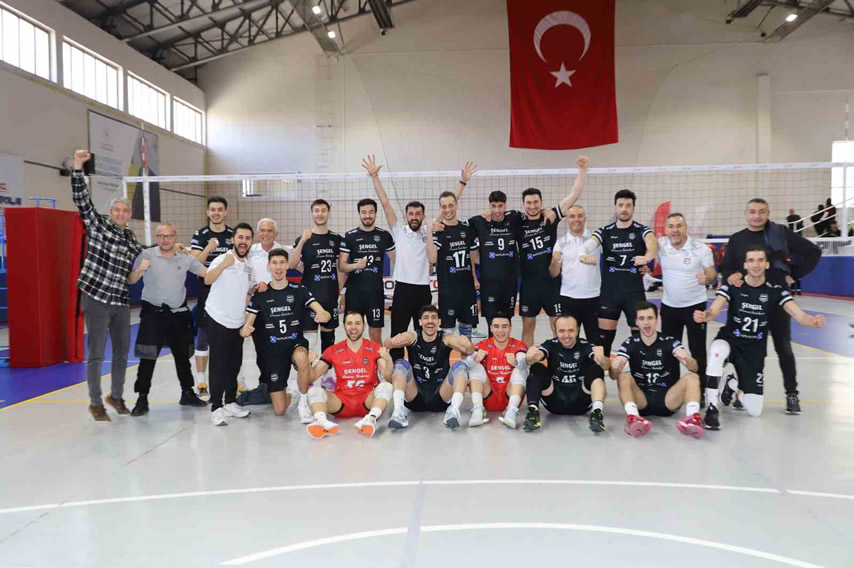 nazilli-belediyespor-voleybol-takimi-set-vermedi-d55039ad08ebd231444a840a5d13f3af.jpg