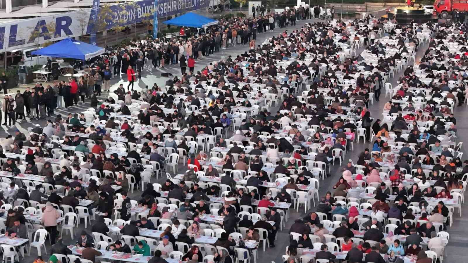 Baskan Cercioglu Iftar Sofrasinda Vatandaslarla Bir Araya Geldi 7F8364826B8A3Ddaa1Abc4A6574C83B1