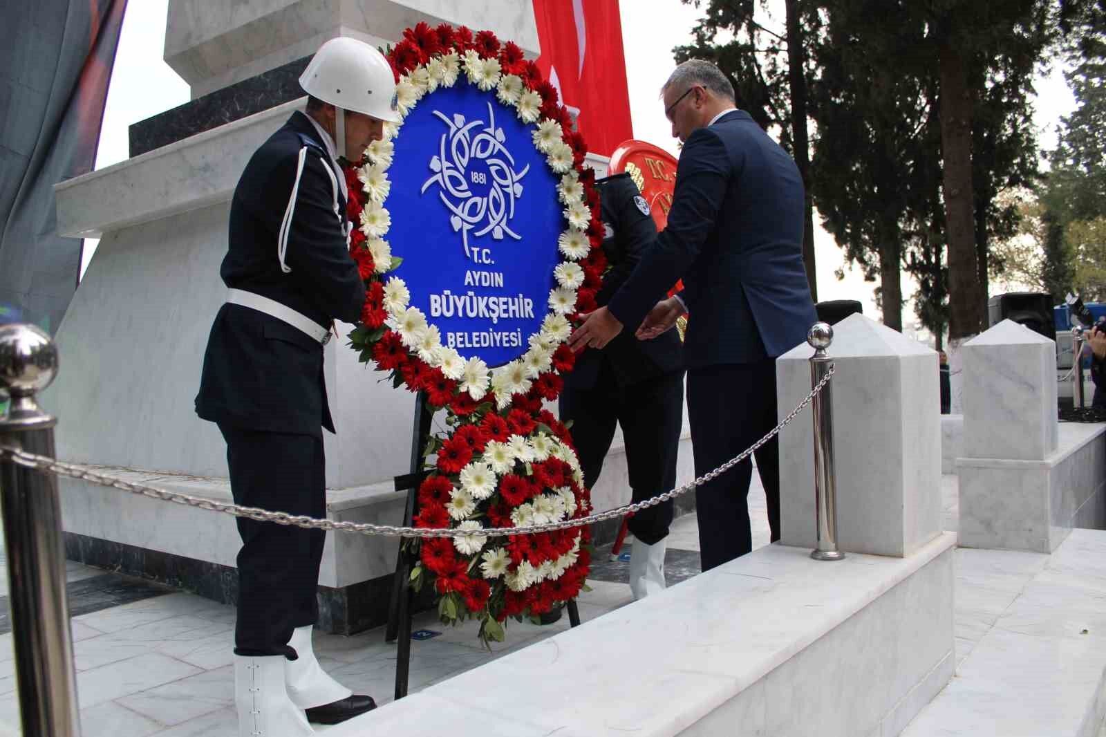 Canakkale Sehitleri Aydinda Dualarla Anildi 3Cbf317Fc2F8Dc6671Ec2Bcd3218C4E1