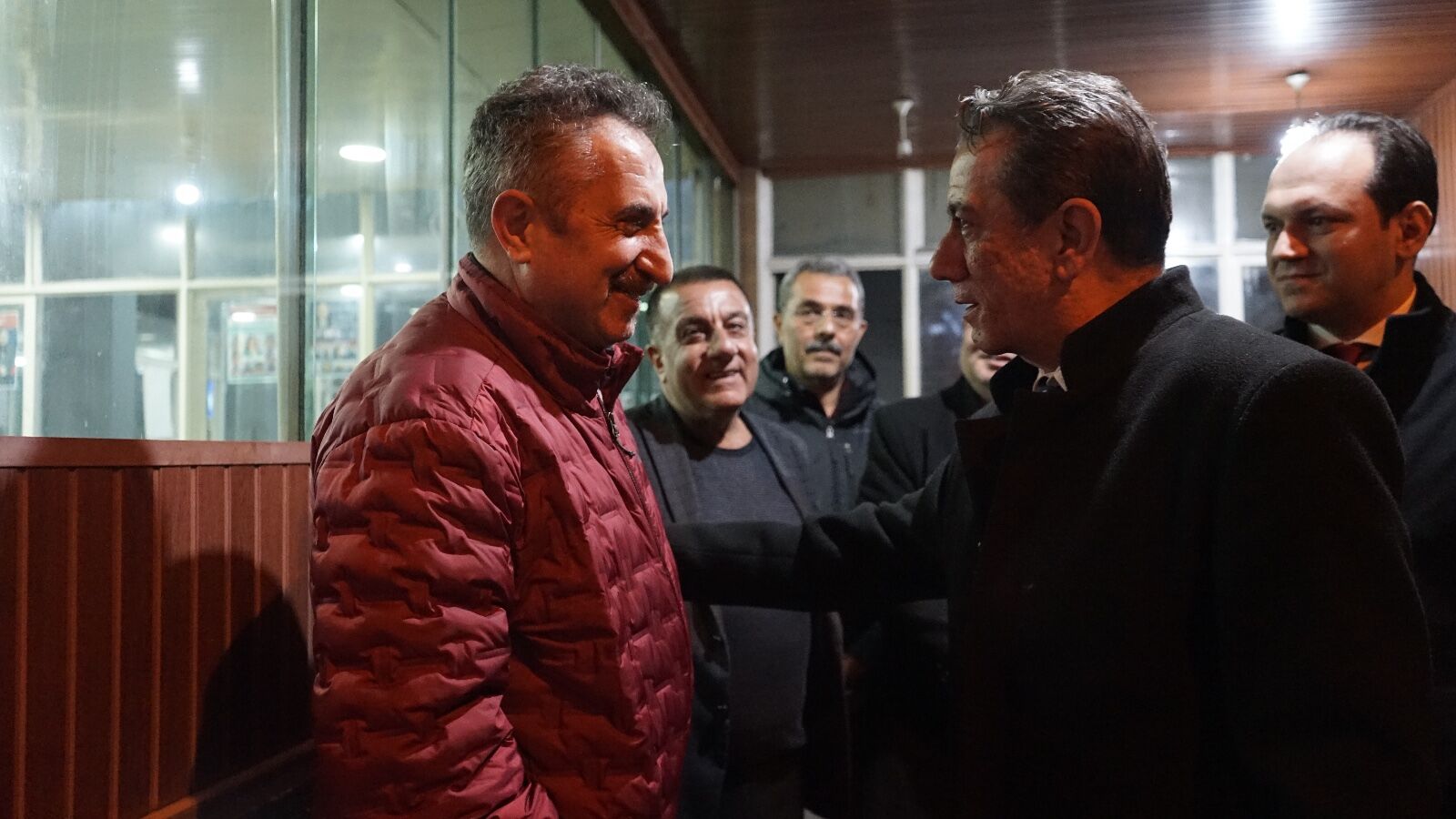 Chpli Yetiskin Kalplere Dokunacagiz Efeleri Sevgi Ile Yonetecegiz 455767 F6Ae9Fa60Bd01447E45295B12354D89F