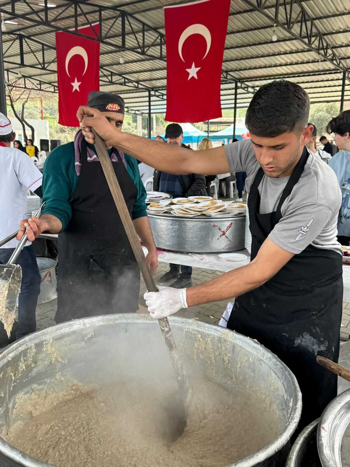 Hamidiye2De 12 Bin Kisilik Keskek Vatandaslar Keskeke Doydu 450633 4Fe1C8Bcf7Cbcddebf8907Cf2B323E62