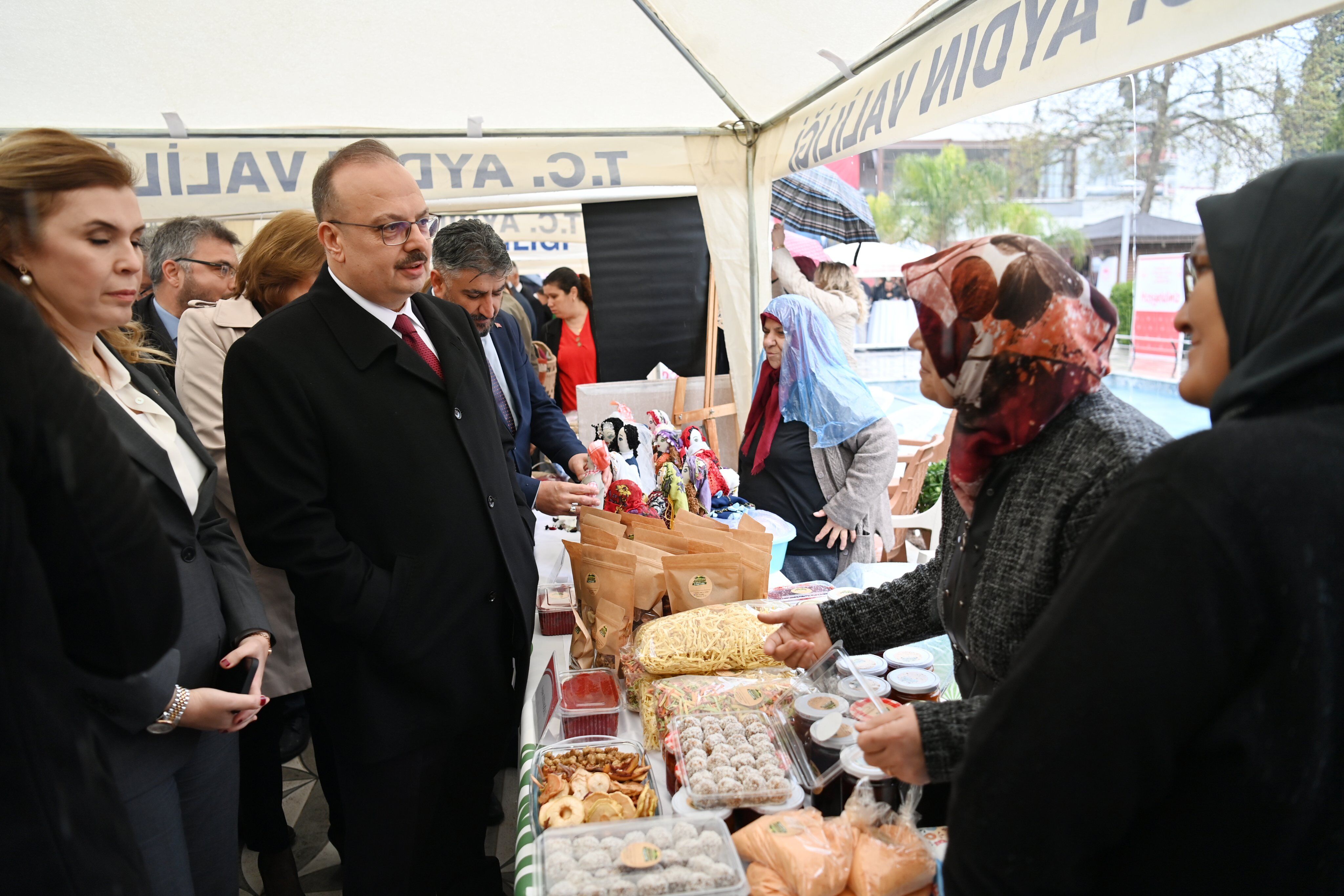 Kadinlarin El Emegi Urunleri Gorucuye Cikti 452056 D0757C090870810Dff01515C353B1956