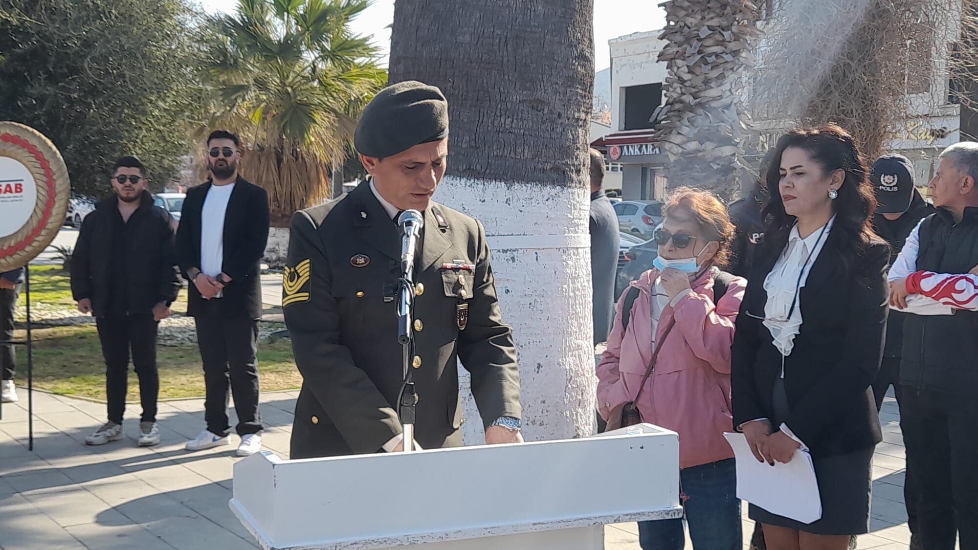 Sehitlerimiz Kusadasinda Torenle Anildi 454779 D6Bd1C15Db21D608E2Df43E6A8F98408