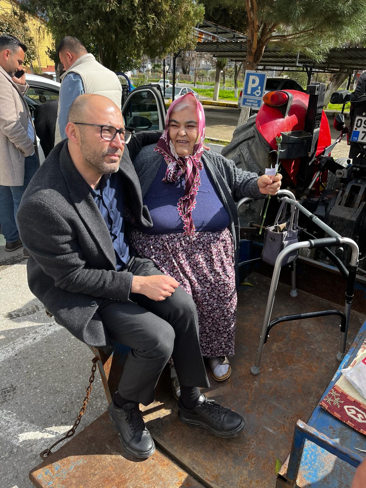 Zencirci Elif Teyzeye Soz Verdi Hastalar Icin Arac Tahsis Edecek 452177 21Ac1Dd5Dd247635E942Bcc7F68F680F