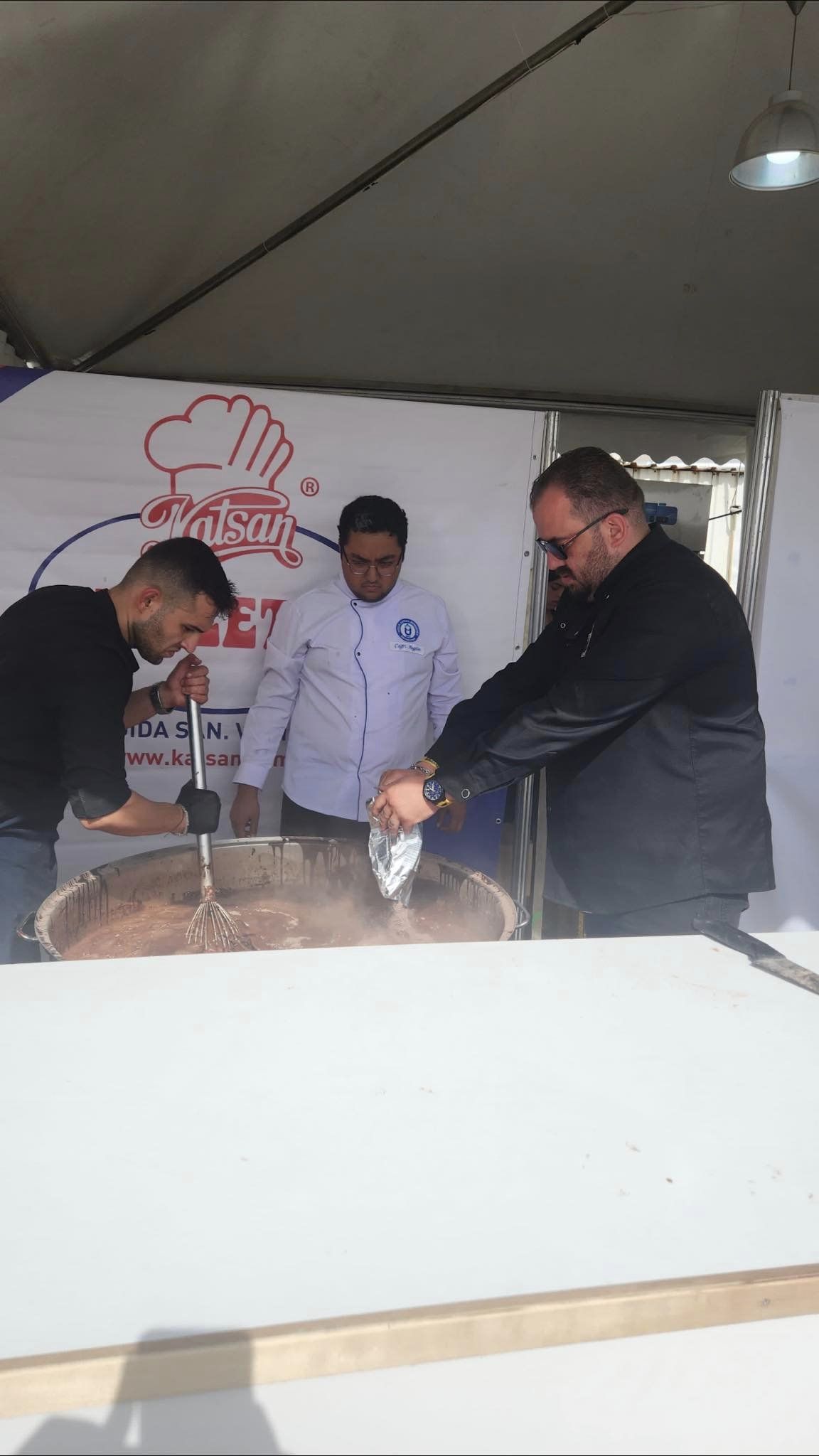 Adu Kusadasi Izmir Arenada 20 Bin Kisiyi Agirladi 472063 28C12D9994F7959400091E325678B15B