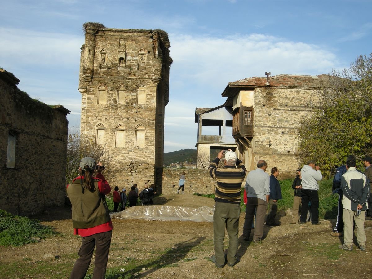 Arpaz Ailesinden Yetkililere Sitem Arpaz Kulesinin Yikilmasini Mi Bekliyorsunuz 468404 6152C25E4193E5Ff68C79C054B83Cdae