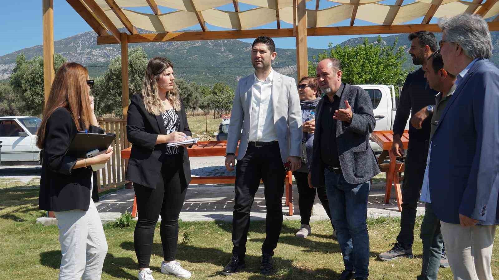 Soke Belediyesi Mahallelerde Sorunlari Yerinde Tespit Ediyor Ea5C5B155Dca6B8E0Cde2B4186207067