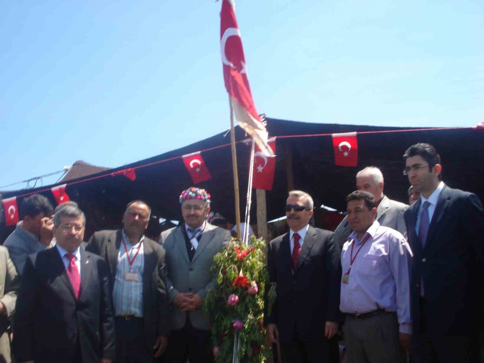 Yorukler Bu Senlikte Bulusacak 9B1A95F82Fd557B2E89196E1Ae099Cba