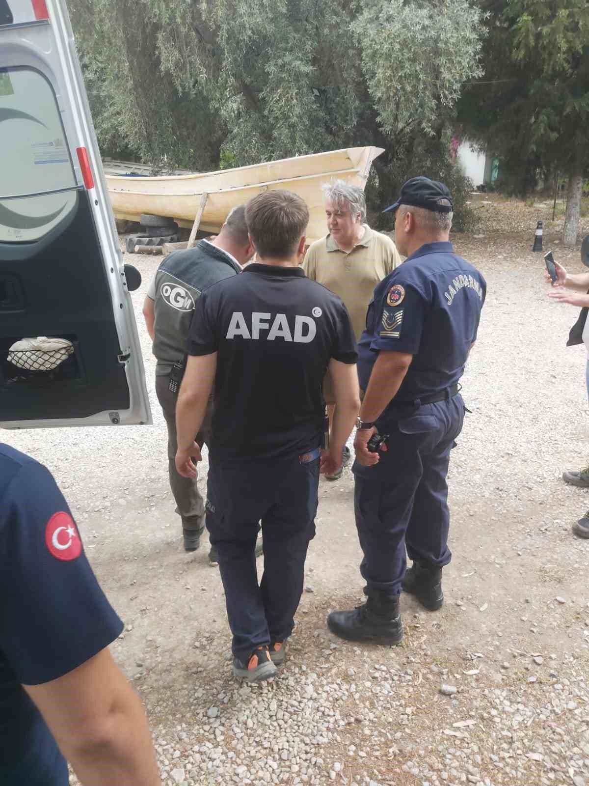 Afad Ekipleri Zamanla Yaristi Sert Inis Yapan Ucaktaki Murettebat Balikci Teknesiyle Karaya Cikarildi Ada38E865Fc6B949647Dcab795033F0E