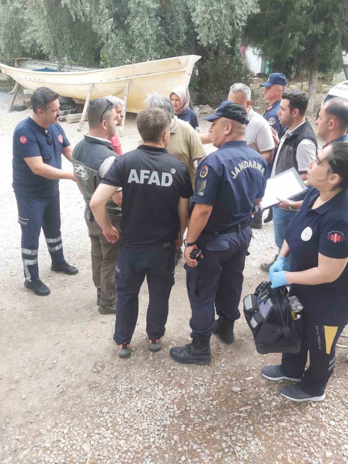 Afad Ekipleri Zamanla Yaristi Sert Inis Yapan Ucaktaki Murettebat Balikci Teknesiyle Karaya Cikarildi C78136B07F99D78Ab76E98A953C516F0
