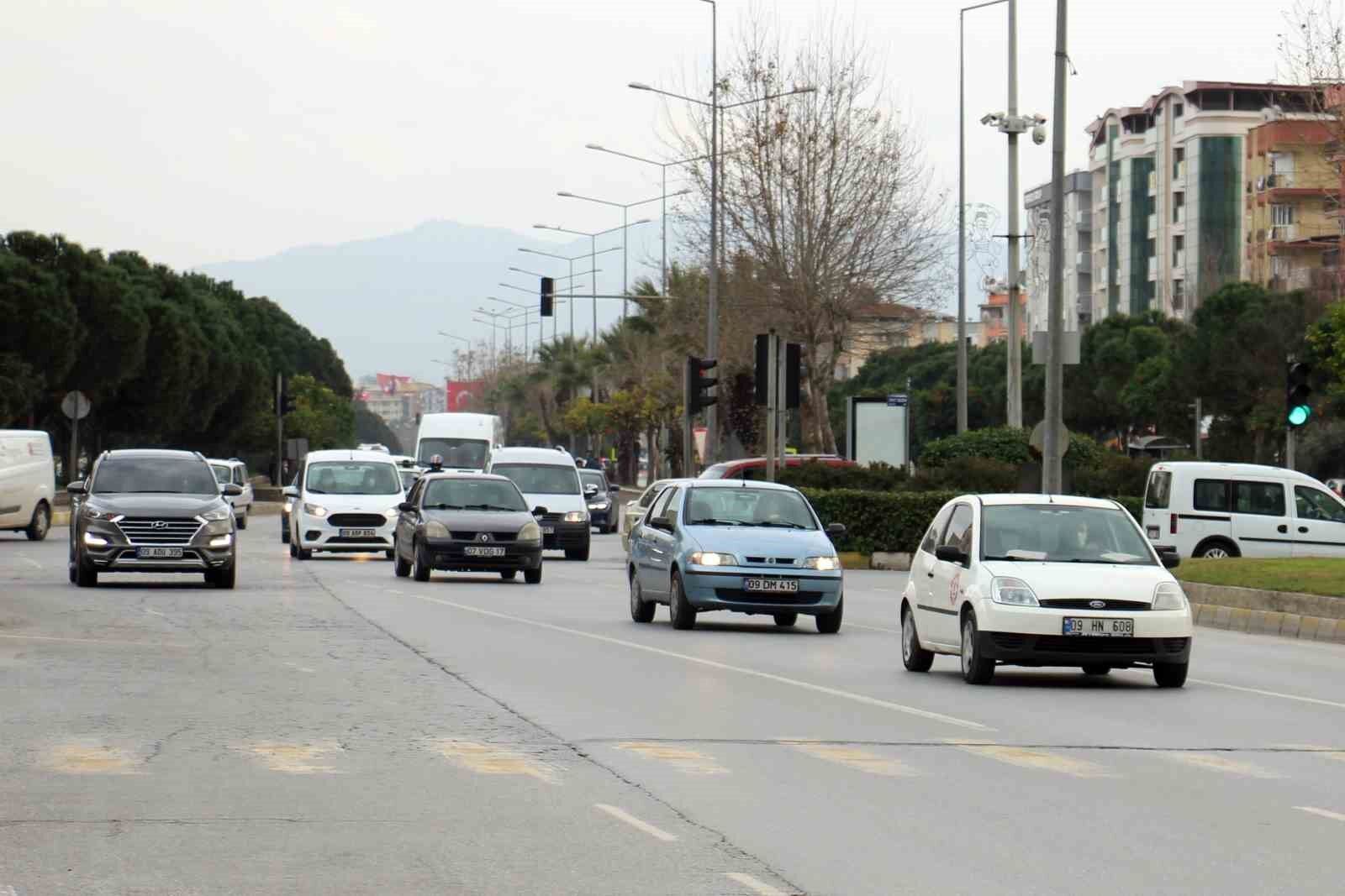 Aydinda Arac Sayisi 592 Bin Oldu 6Cce41552128299Cb67Ab2B16503Eb8E
