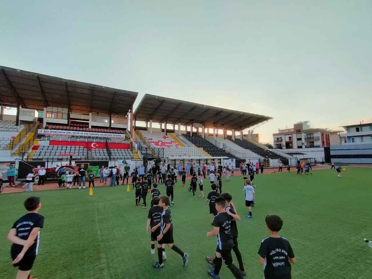 Nazillispor Gelecegin Yildizlarini Ariyor 480534 7C1196157E44F70Abe484D59Aaa113C5