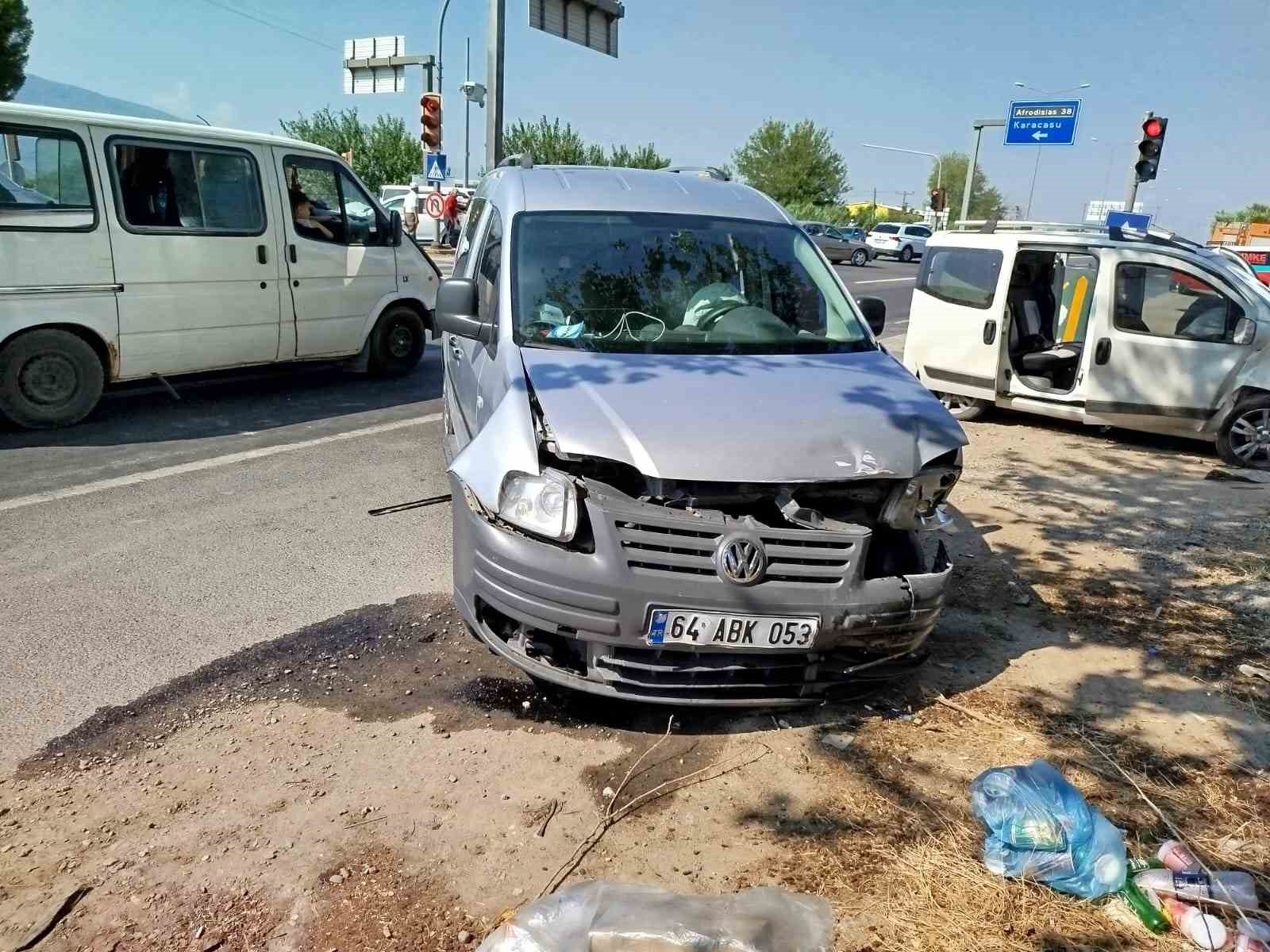 Aydinda Zincirleme Trafik Kazasi 2C8Aa36737B9E1808417Dc3B55B2Ed73