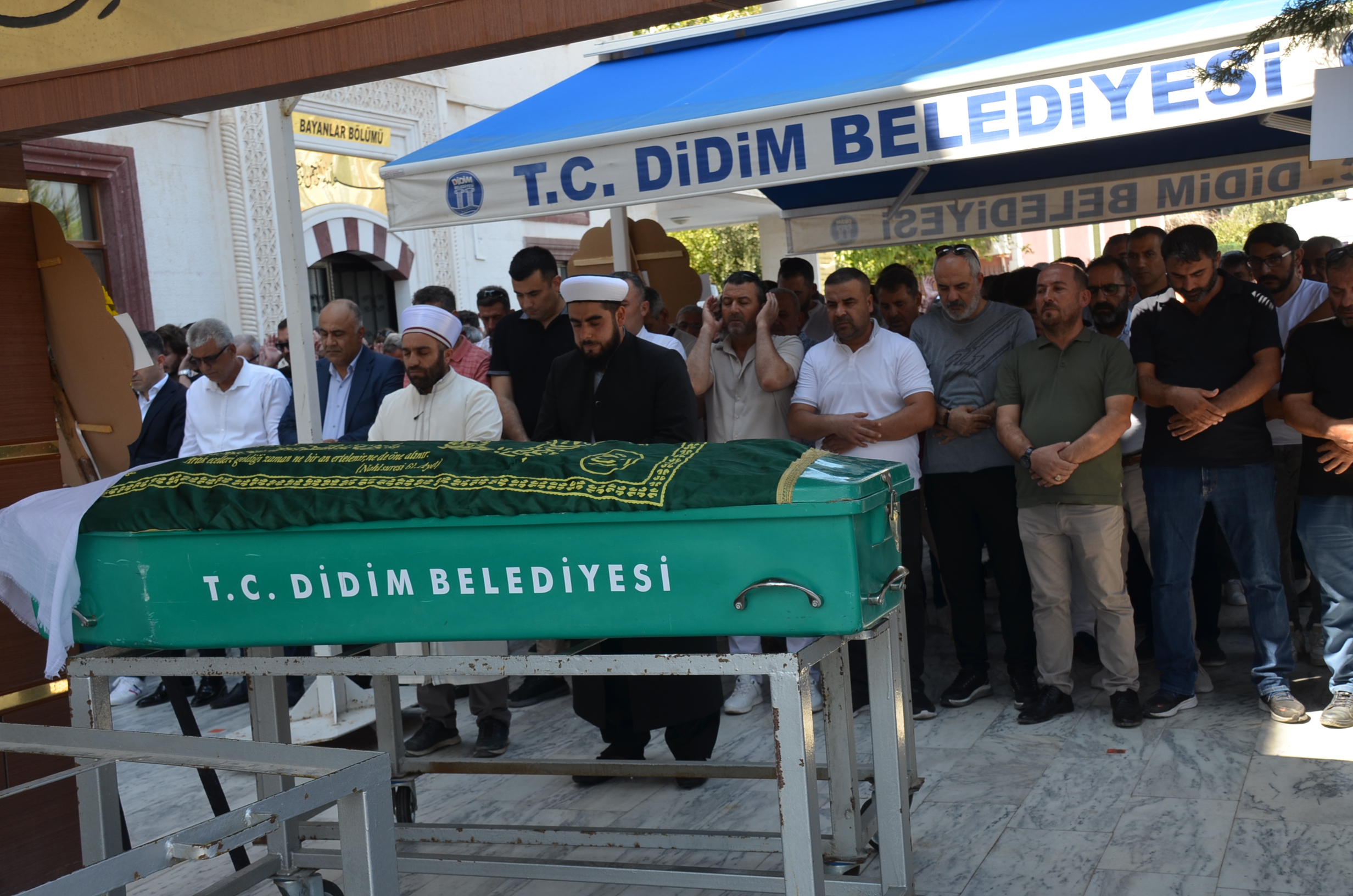 Didimde Belediye Meclis Uyesinin Annesi Son Yolculuguna Ugurlandi 500501 47A5Da8E9Ada6Fa0Adeda7Bfdf990A76