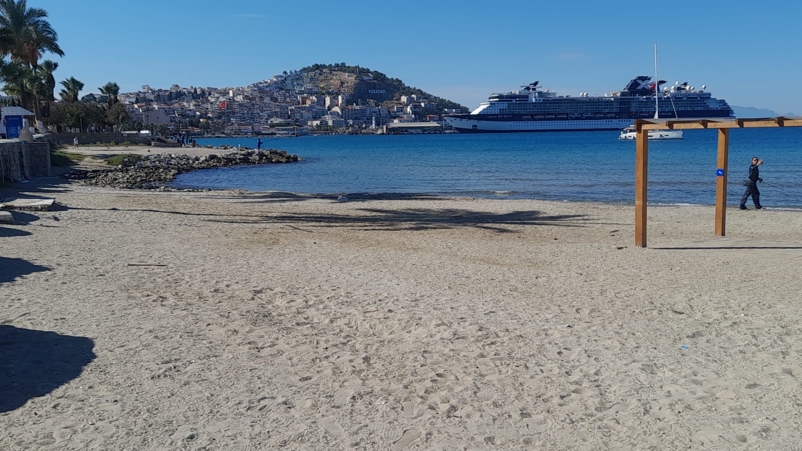 Kusadasi Plajlari Bugun Bos Kaldi 513307 D9054Dc2Eaf20Bbfd2426C2751941B02