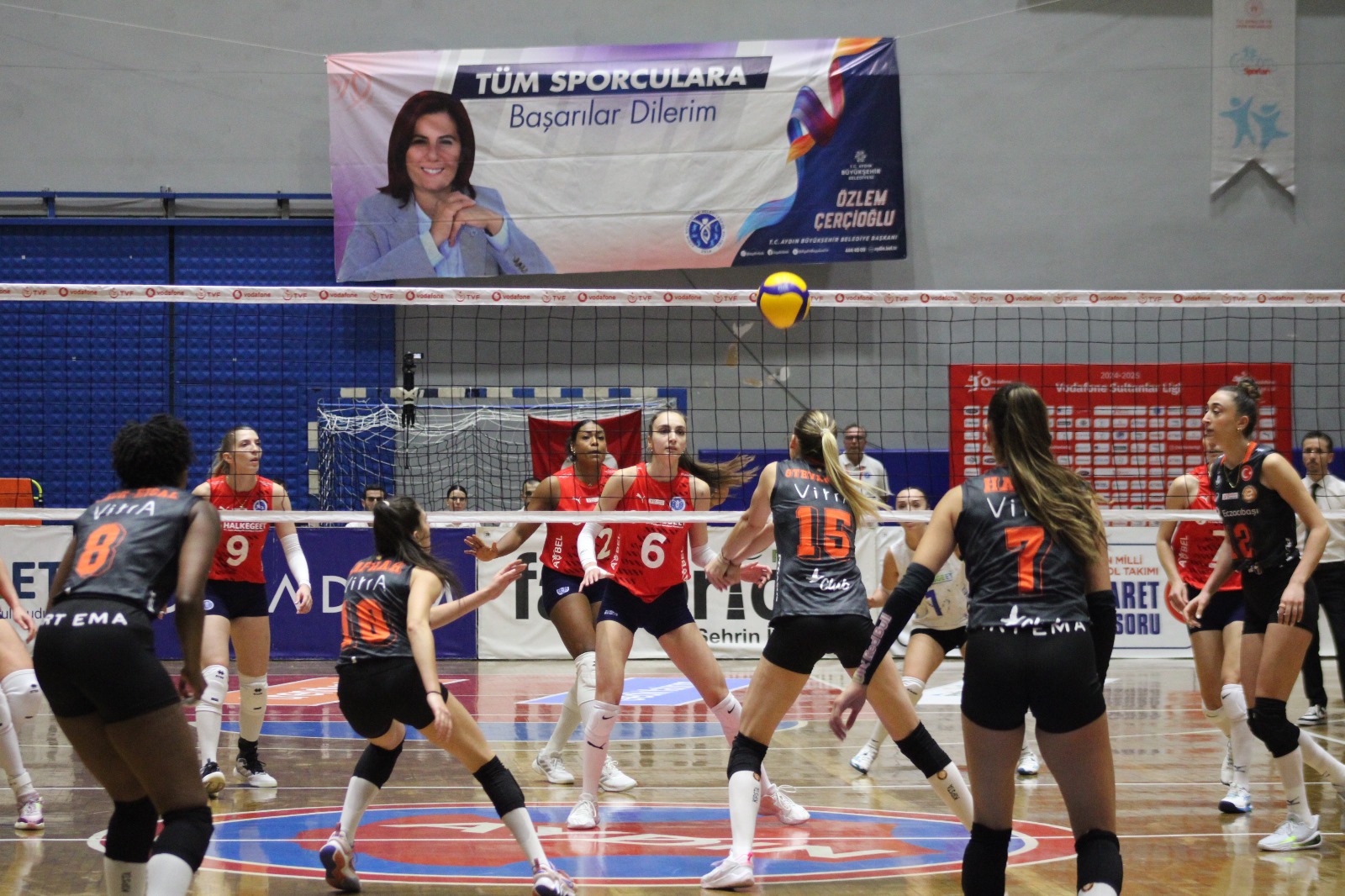 Sultanlar Eczacibasina Direnemedi 515879 De102Dd9Fd3673C6E48E1Fb59C23Ec21