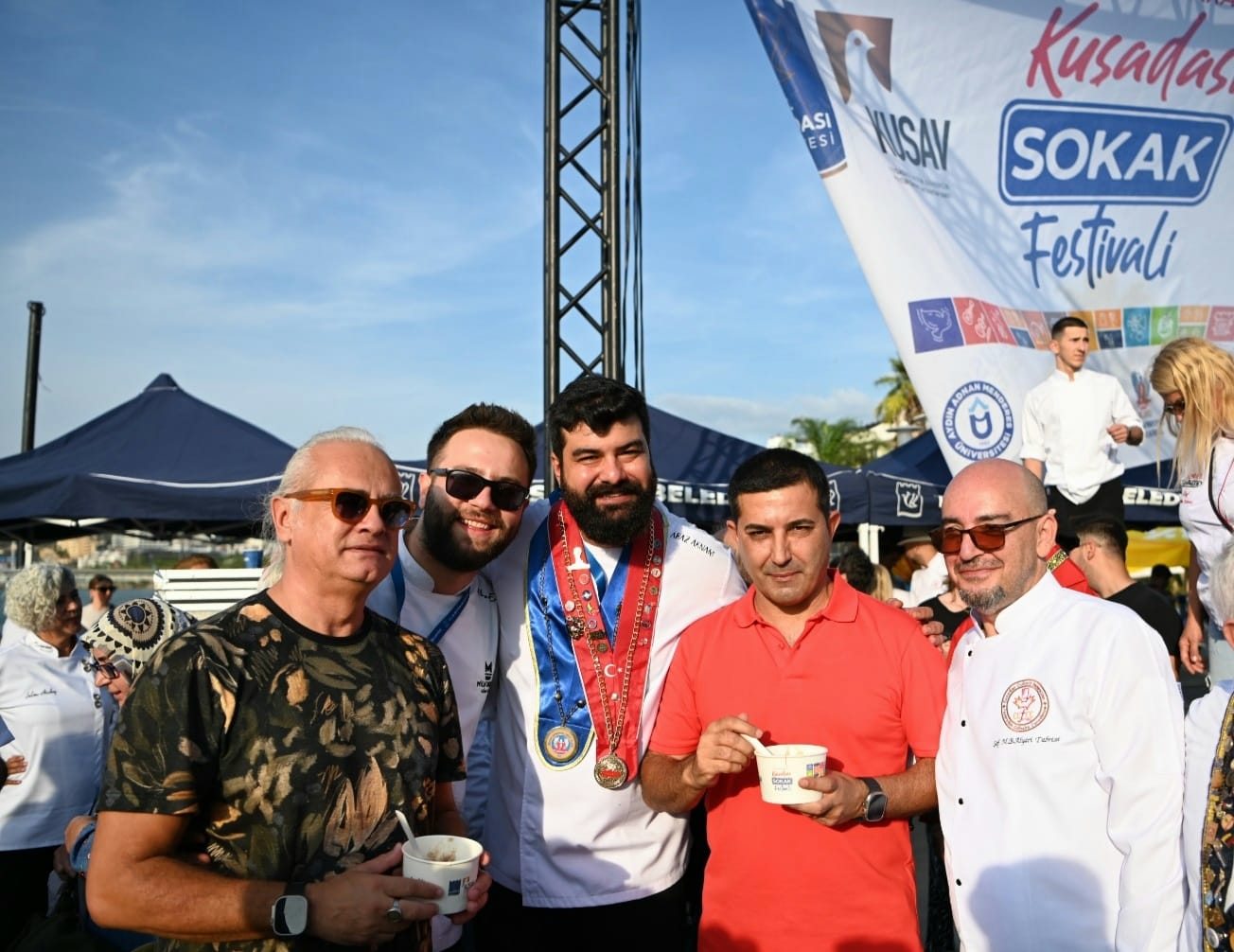 Uluslararasi Kusadasi Sokak Festivali Suprizlerle Final Yapti 511569 D11Ec2770A79B443Dc8550A8Ba5Eaf1F