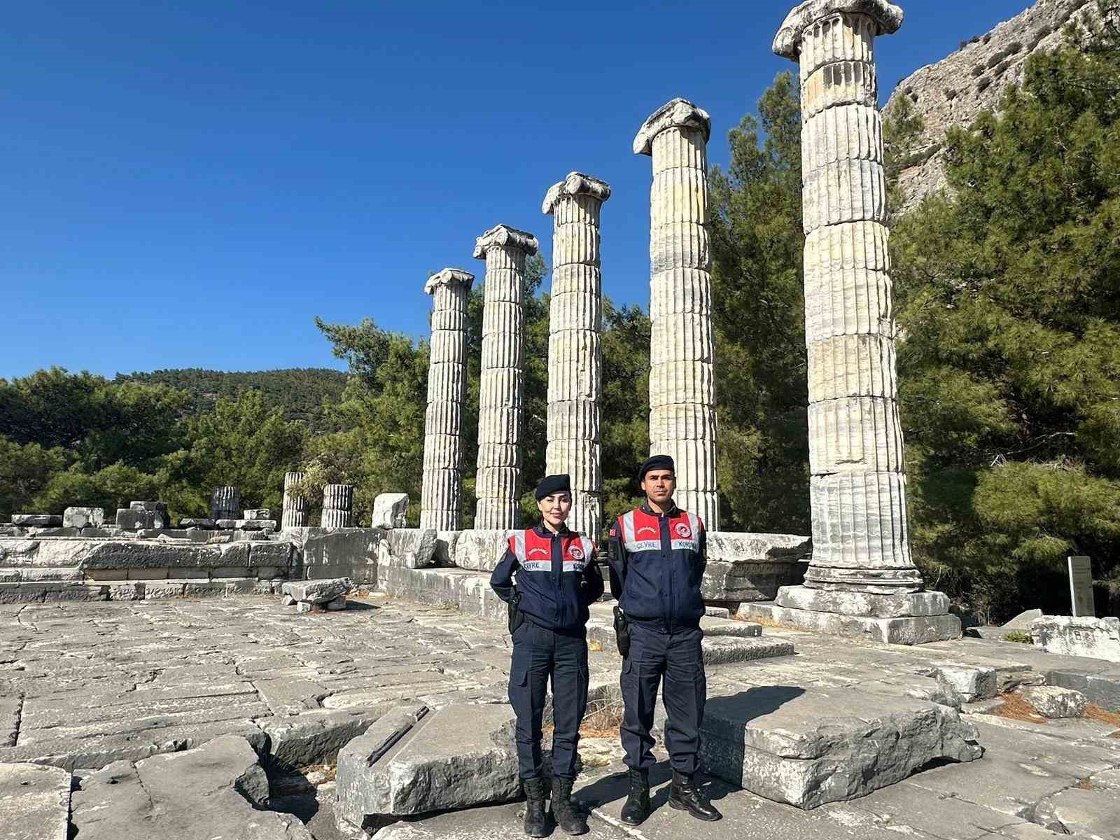 Turistler Orman Yanginlari Konusunda Bilgilendirildi C7Cef55Ab75796E4Ab712Cb987F2E34E