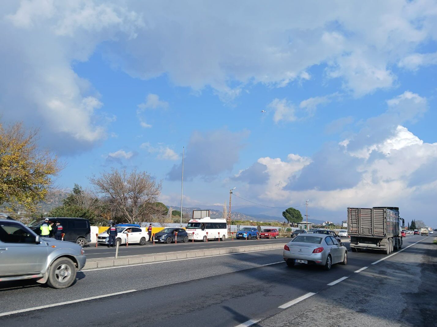 Aydinda Havadan Trafik Denetimi 528687 Bcd755Cd5Ad606E00C95456640A28Bd0