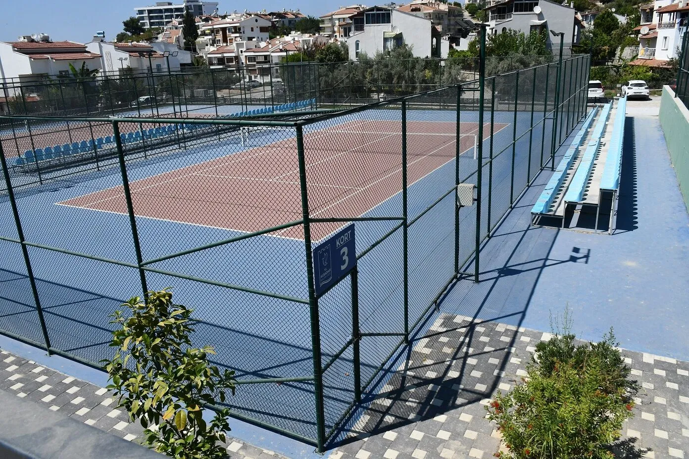 Kusadasi Tenis Kulubu Tenis Severlere Kapilarini Acti 539273 Cd7101631C1B9Aaa03B1Afd0C7294Bfc