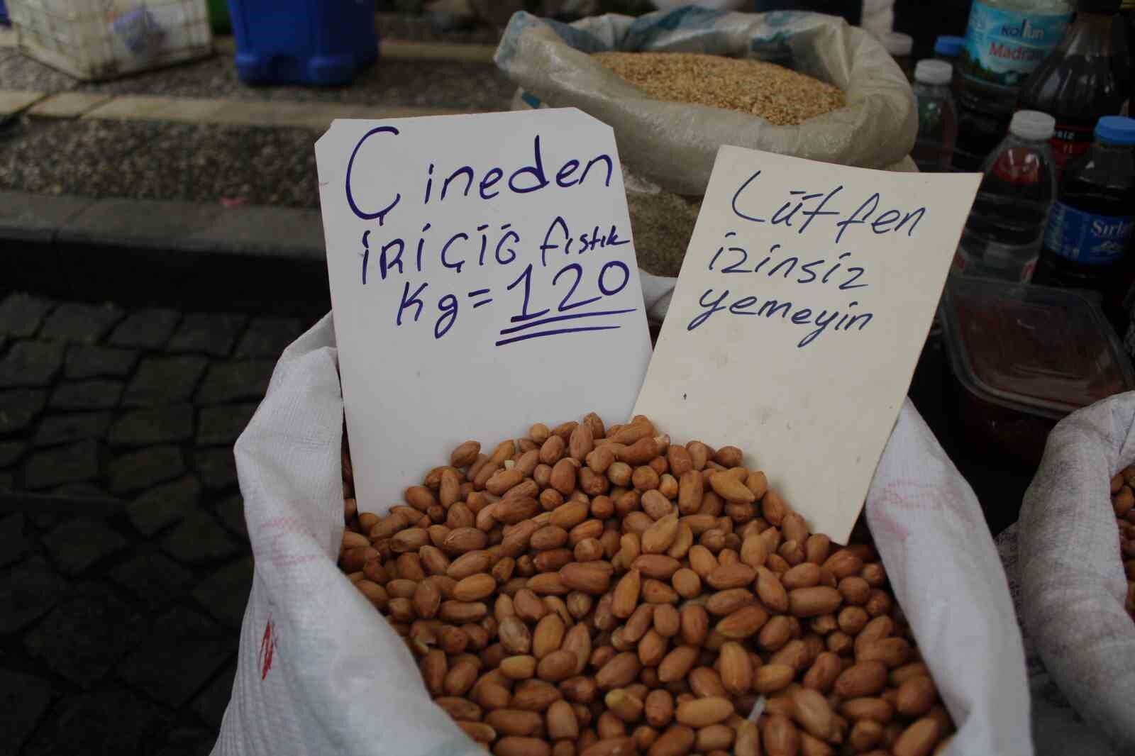 Aydinli Pazarci Izinsiz Tadimdan Sikayetini Hazirladigi Etiket Ile Dile Getiriyor 604152C4465412Dd974Cbfad65A0Dded