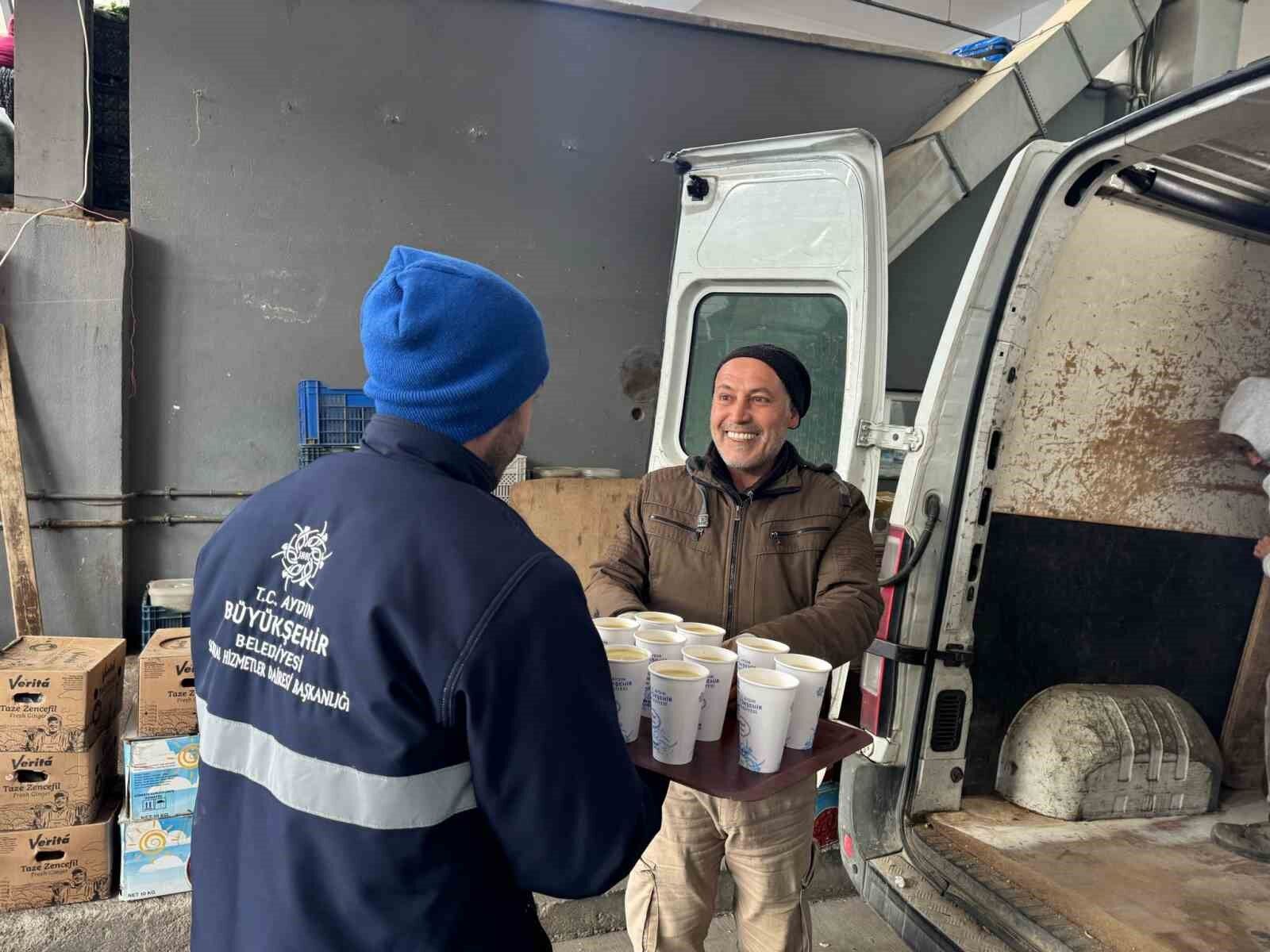 Baskan Cercioglu Soguk Havalarda Vatandasin Yaninda 8Ae0D571B3425897F092073A365F6C20
