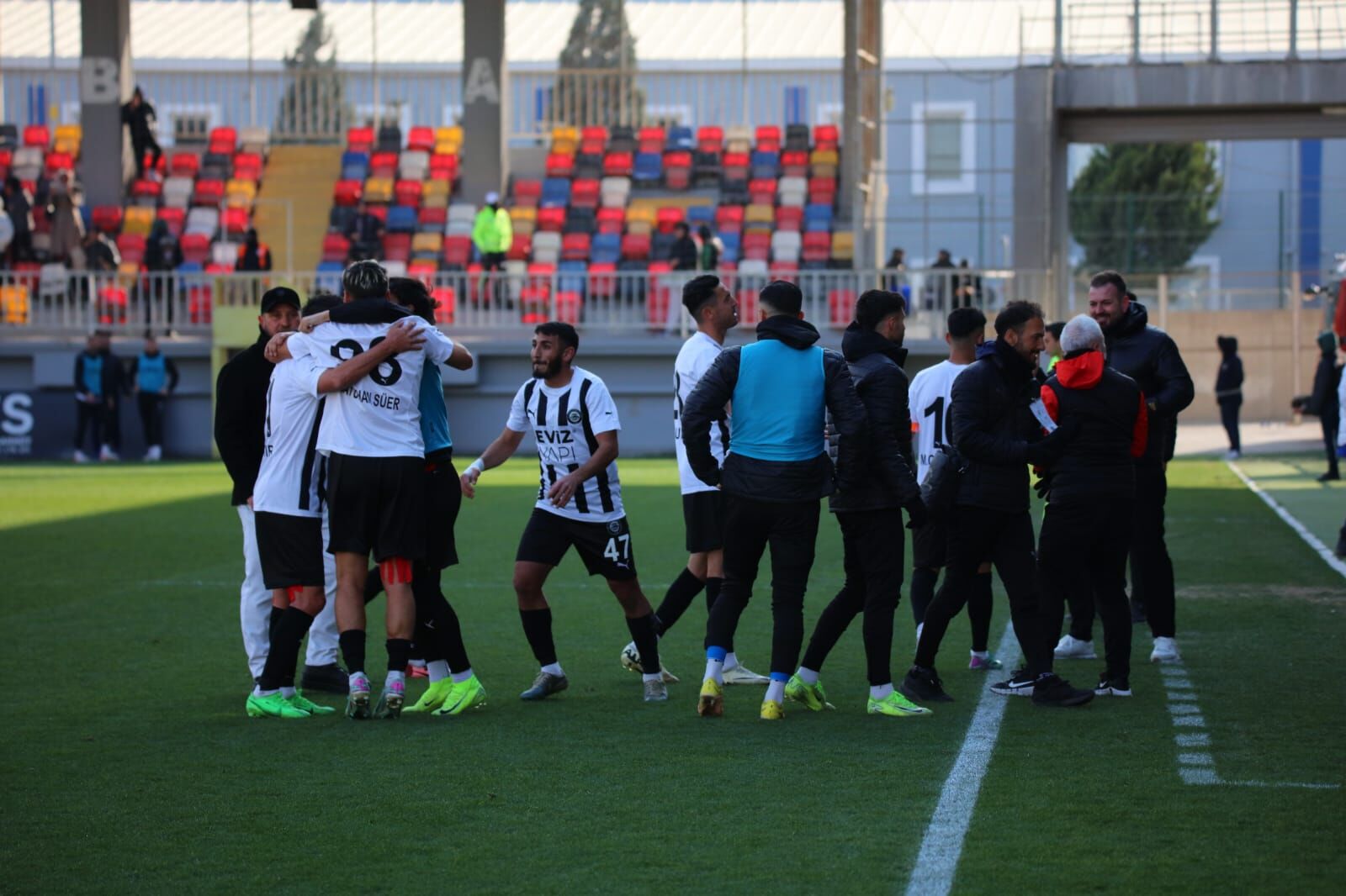 Caydemir Farki Kusadasisporu Farka Goturdu 4 542967 D5Cfb11Ad219Ba09C03F13Dee32Ef3C4