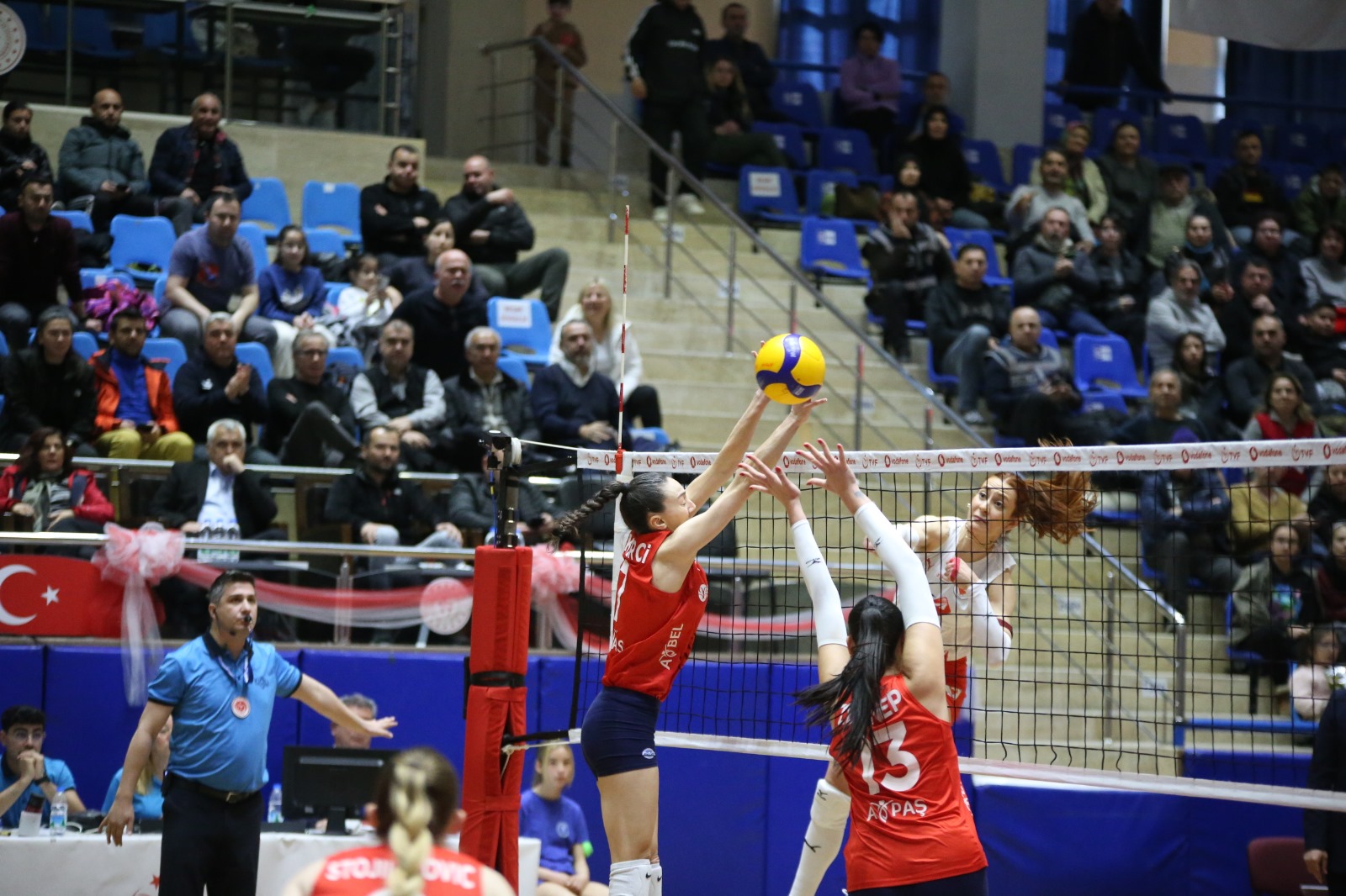 Ege Derbisi Aydinin 546750 16272D1667061C9245E465286A6F3Aa8