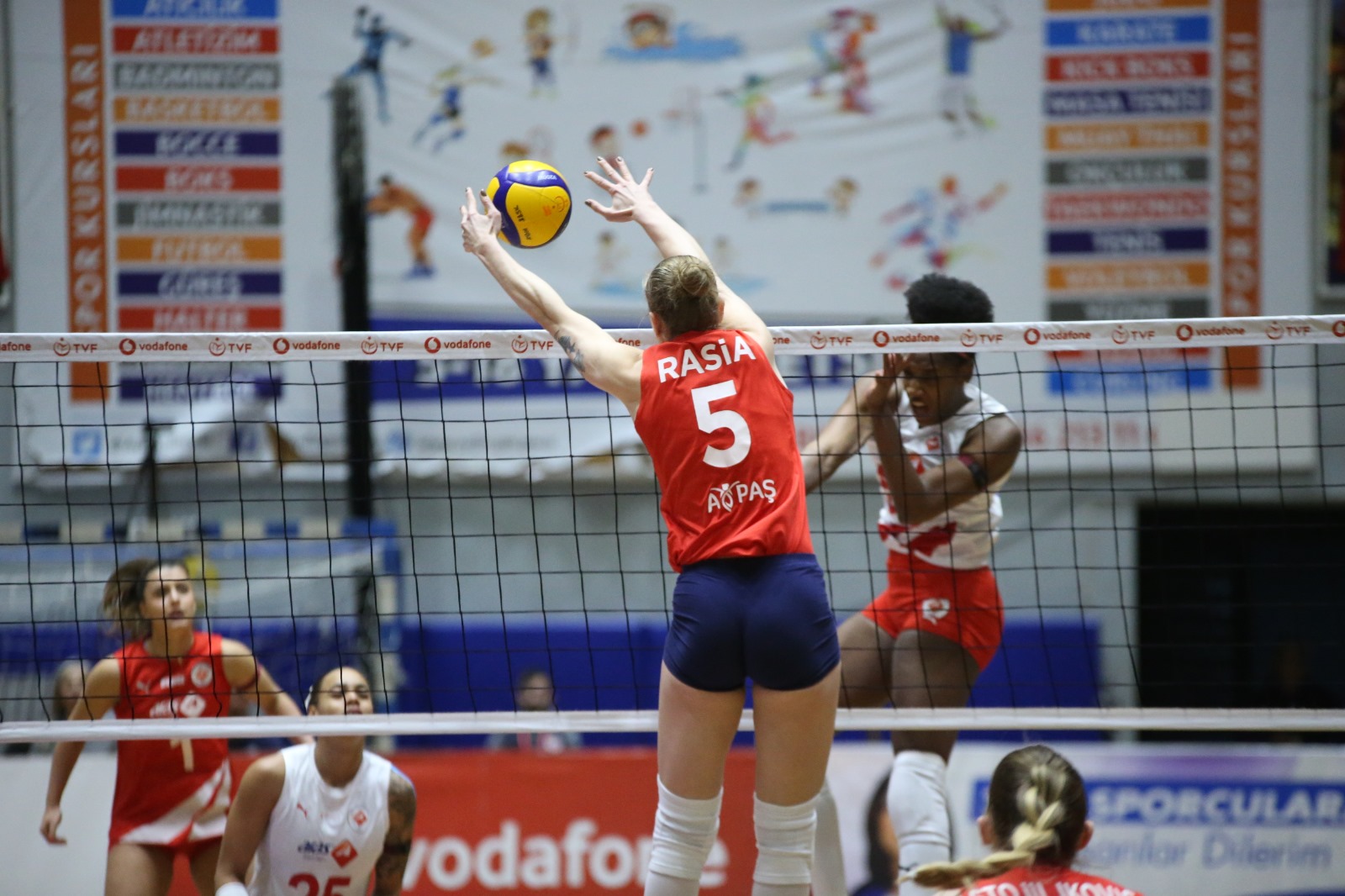 Ege Derbisi Aydinin 546750 3D1E2C90Bd38D4B0B97255A5380D4Ec8