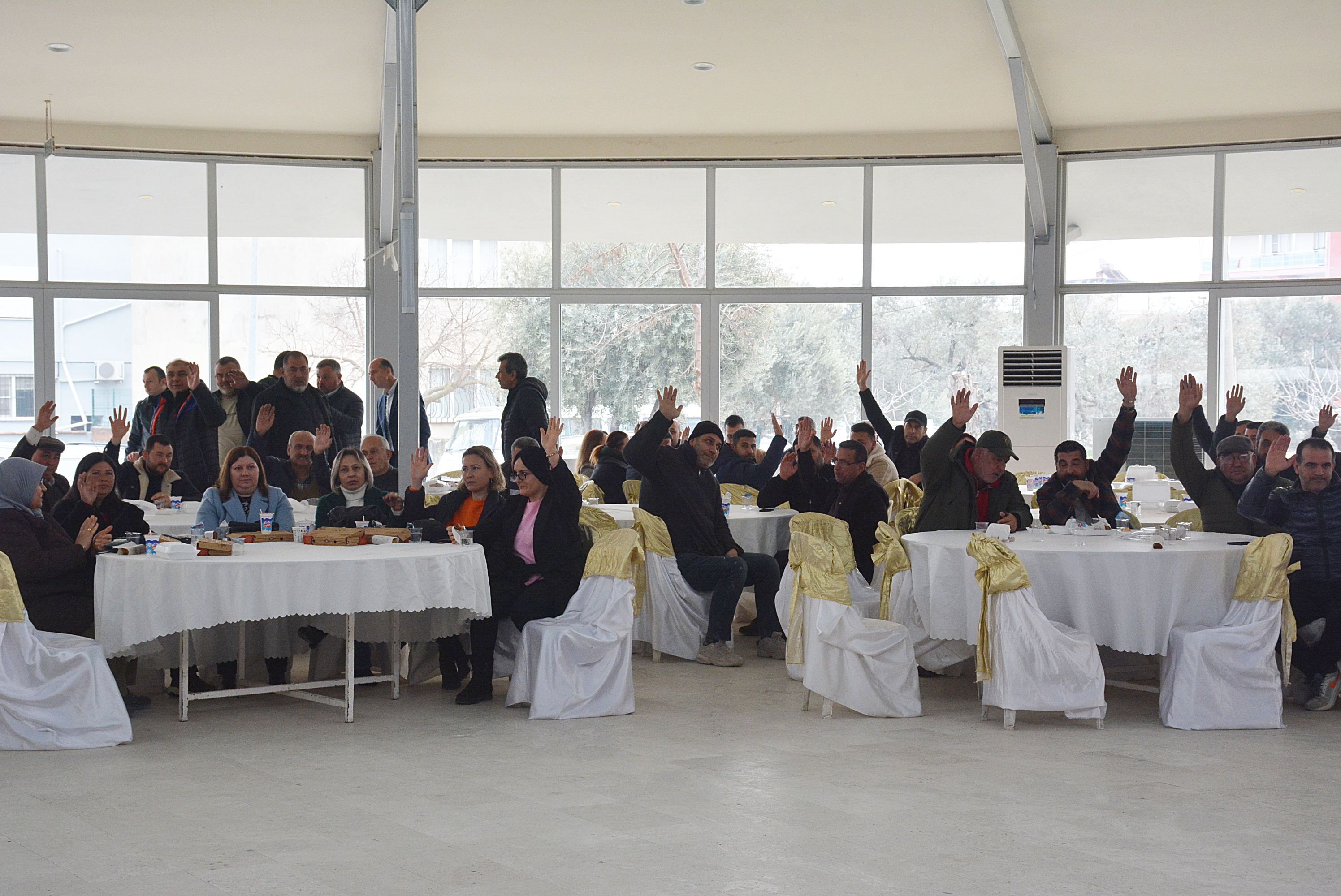 Germencik Esnafi Ozsoy Ve Ekibini Alkisladi 547392 7C3A1D819Cc3B816484D679Db4Fea5B6