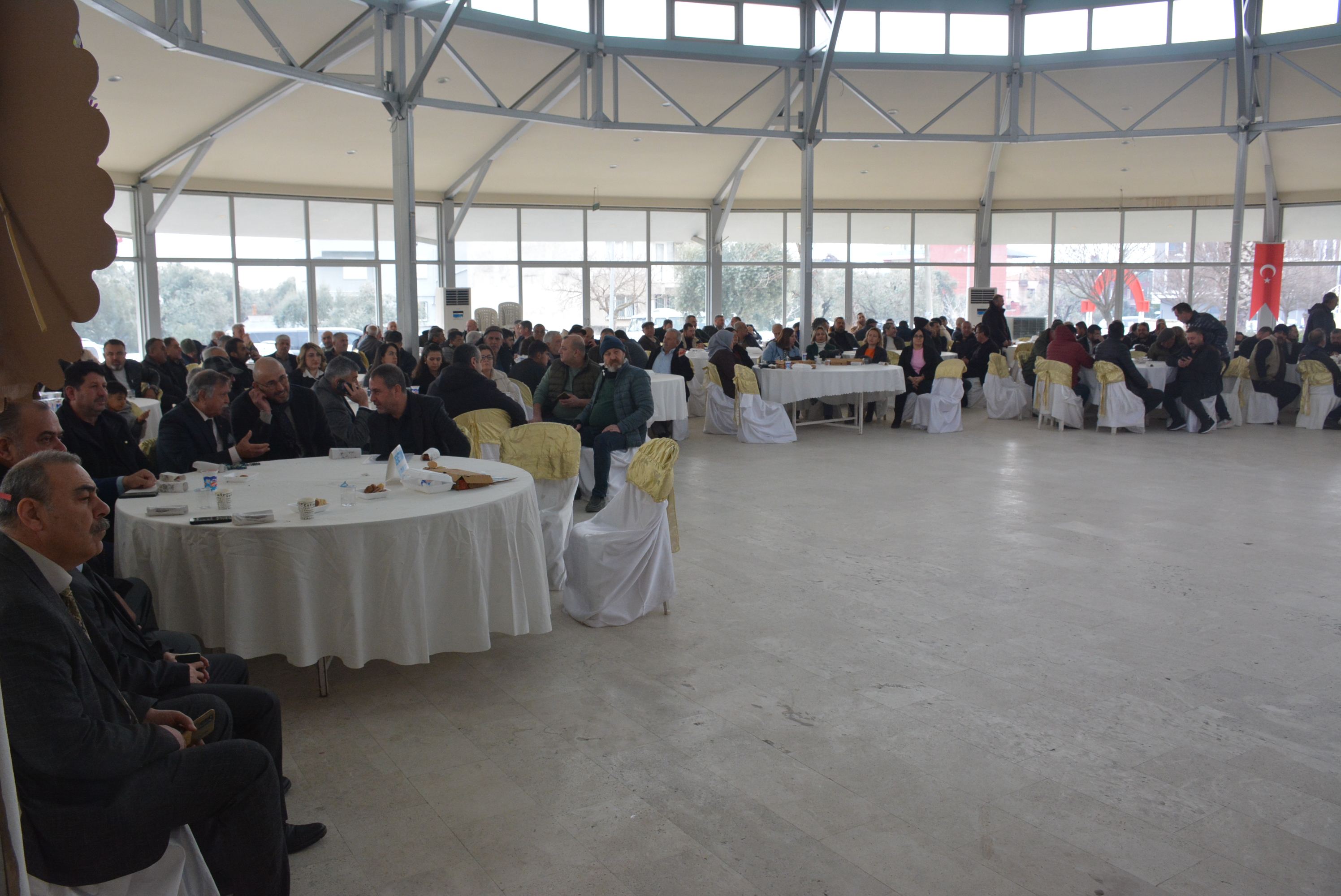 Germencik Esnafi Ozsoy Ve Ekibini Alkisladi 547392 A10D94Cf4A5Fcb80C055A3D0402A4038