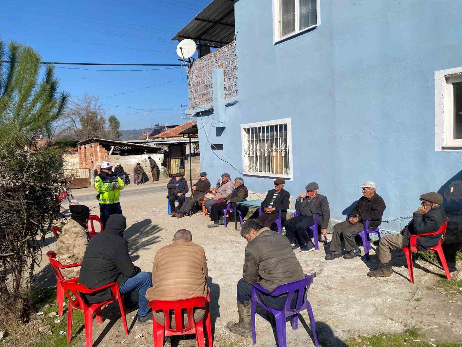 Jandarmadan Traktor Suruculerine Bilgilendirme 6968D3D90D5B5B958D1333F491Cda09D