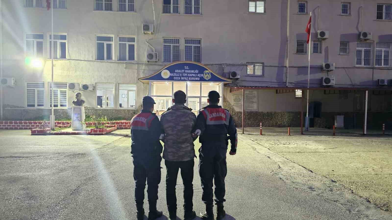 Kuyucaktaki Yaralama Olayinin Suphelisi Yakalandi 0Dd8F7Fe7131737F8141828Ab01110D4