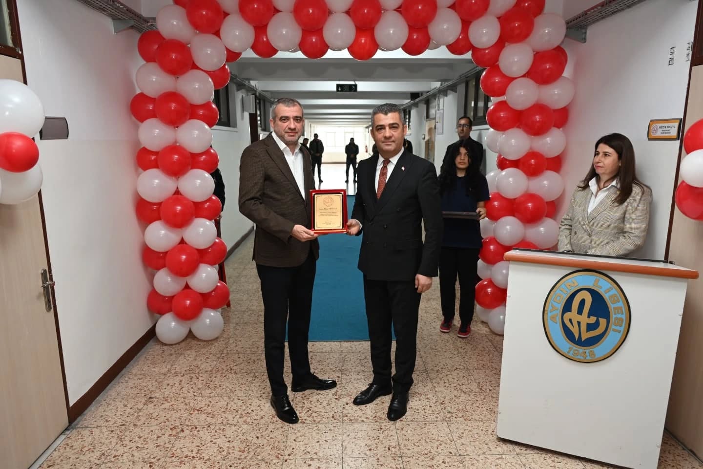 Aydin Lisesine Hayirsever Destegi 548378 D02244140Ae24Dbea336E6B47B837168