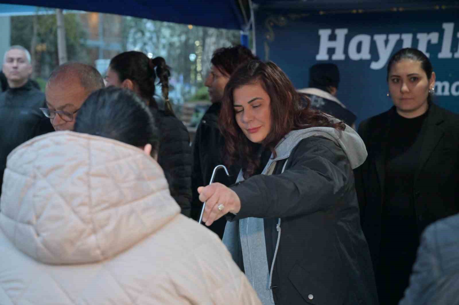 Baskan Cercioglu On Binlerce Aydinliyi Iftar Sofralarinda Bulusturuyor 007E226D13428830F37104Fc2411Aec3