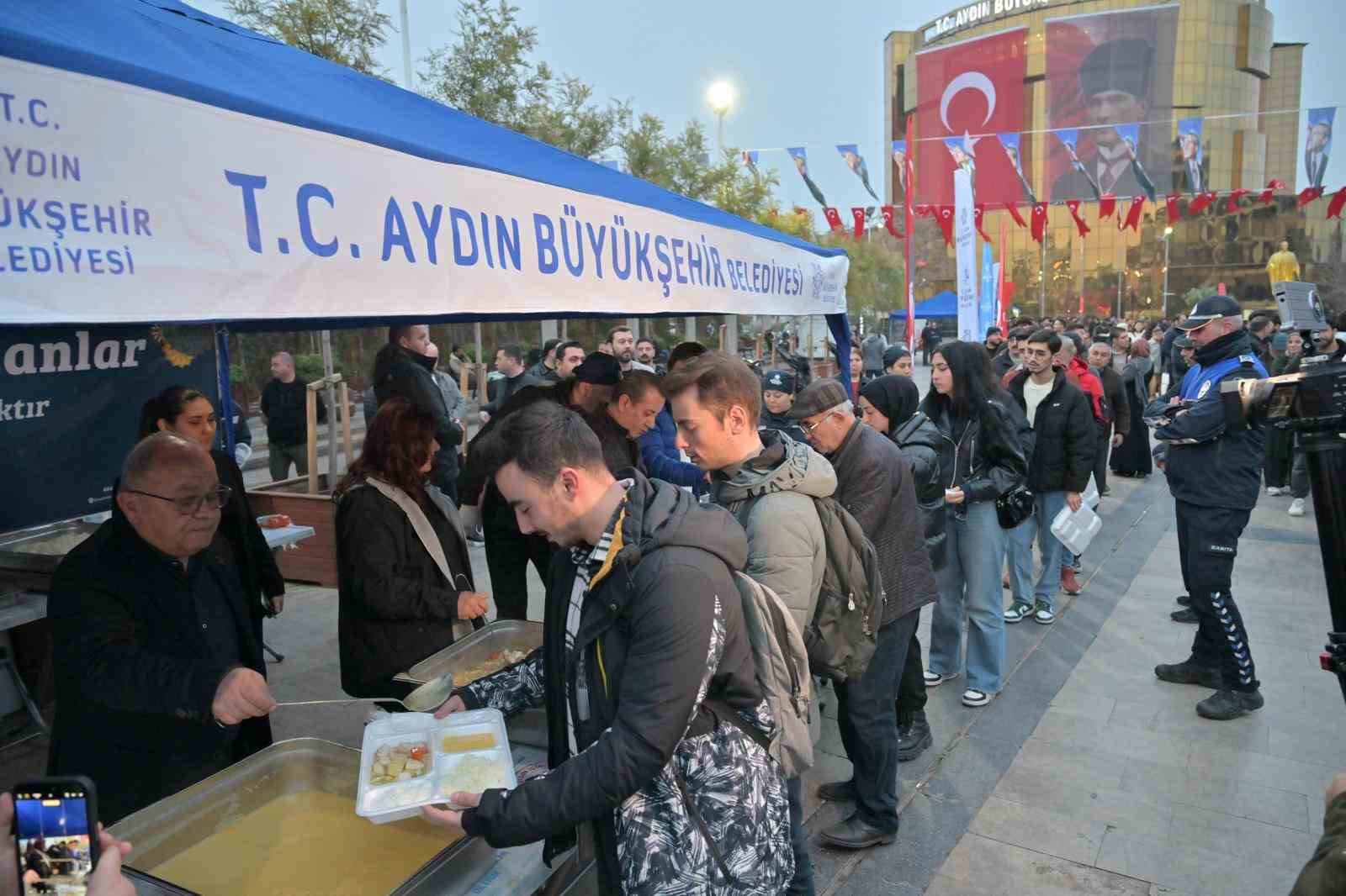 Baskan Cercioglu On Binlerce Aydinliyi Iftar Sofralarinda Bulusturuyor 3B9E39B74E04Bf00Cd7676F8F47C8Af1