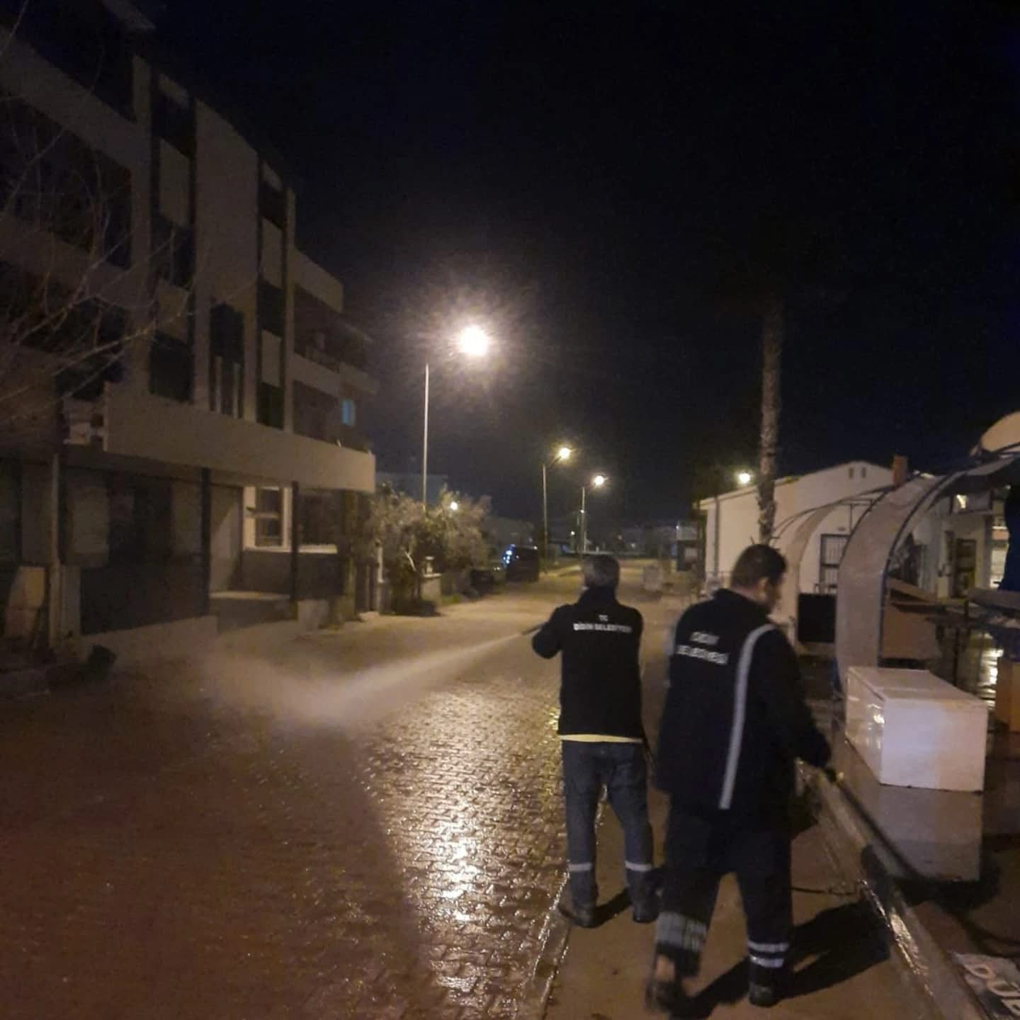 Didimde Semt Pazarlarinda Temizlik Ve Yikama Calismalari Devam Ediyor 549197 4Af4783D77E41F2Eef2D54Bc0B14505A