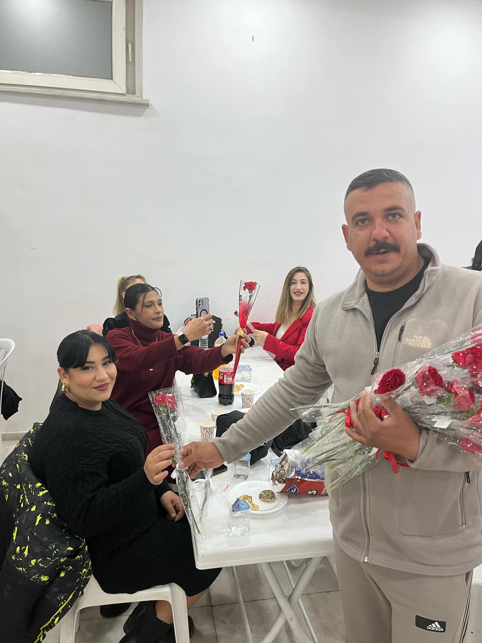 Didimli Romanlar Kadinlar Gununu Kutladi 550576 Aec799165938Ede6923F48Bd776982D1