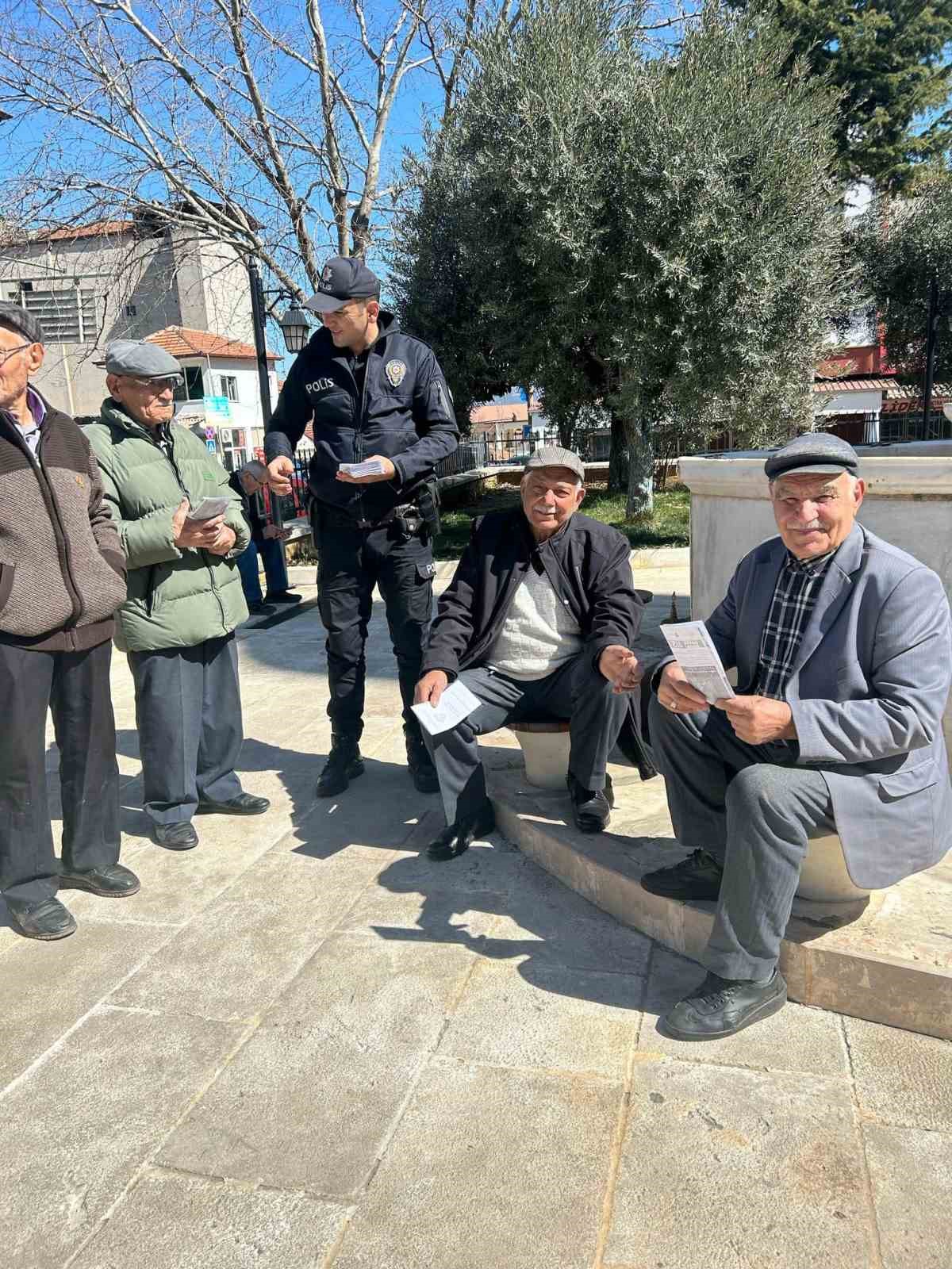 Karacasuda Polis Ekipleri Vatandaslari Bilgilendirdi 195A7180D87Bb6D483E78B4683055530