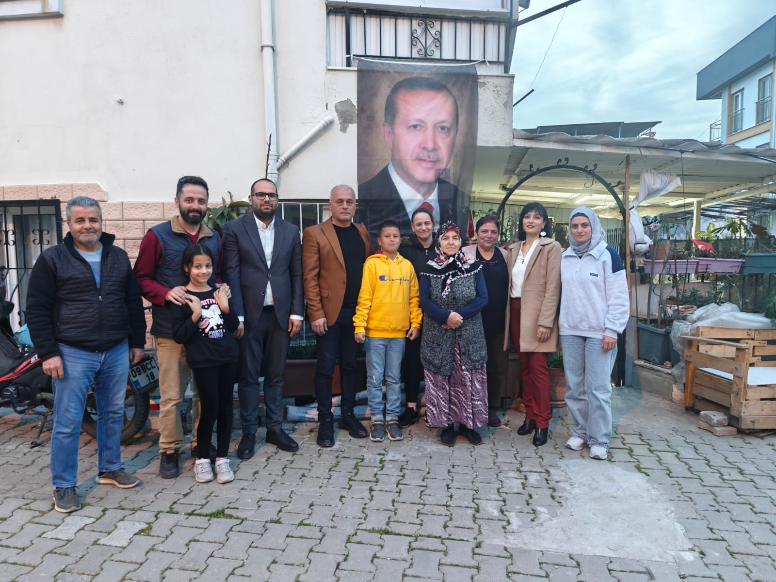 Kusadasi Ak Parti Ramazanda Gonullere Dokunmayi Surduruyor 551709 3994Caeab2C374130D84Ef1Ce486D298