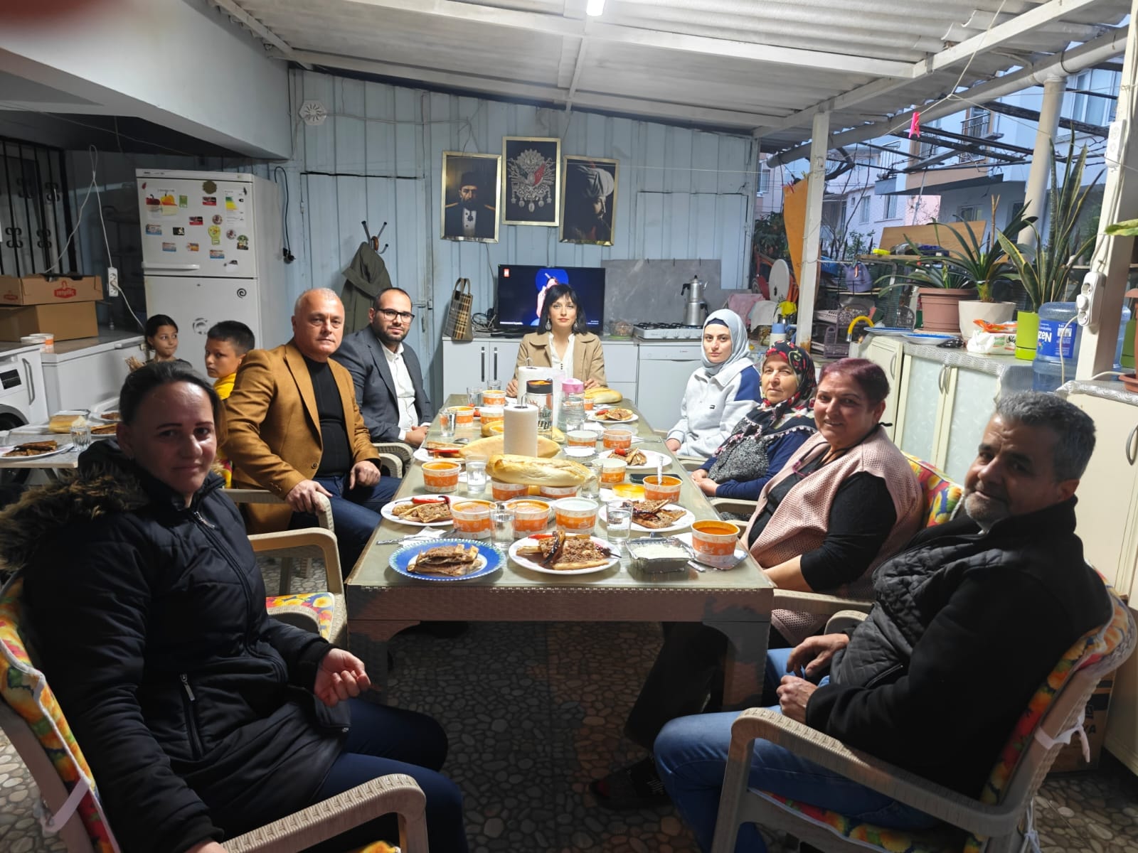 Kusadasi Ak Parti Ramazanda Gonullere Dokunmayi Surduruyor 551709 3Ca0350C0D9Db0441A80065Aaaca3780