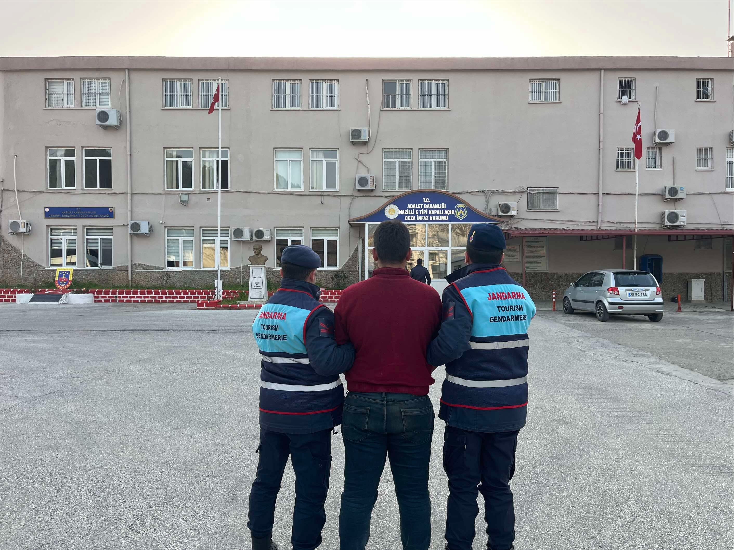 Nazillide 25 Bin Lira Degerinde Internet Kablosu Caldi 549763 Da9A2458Efd12E88C43794B33F0A2214