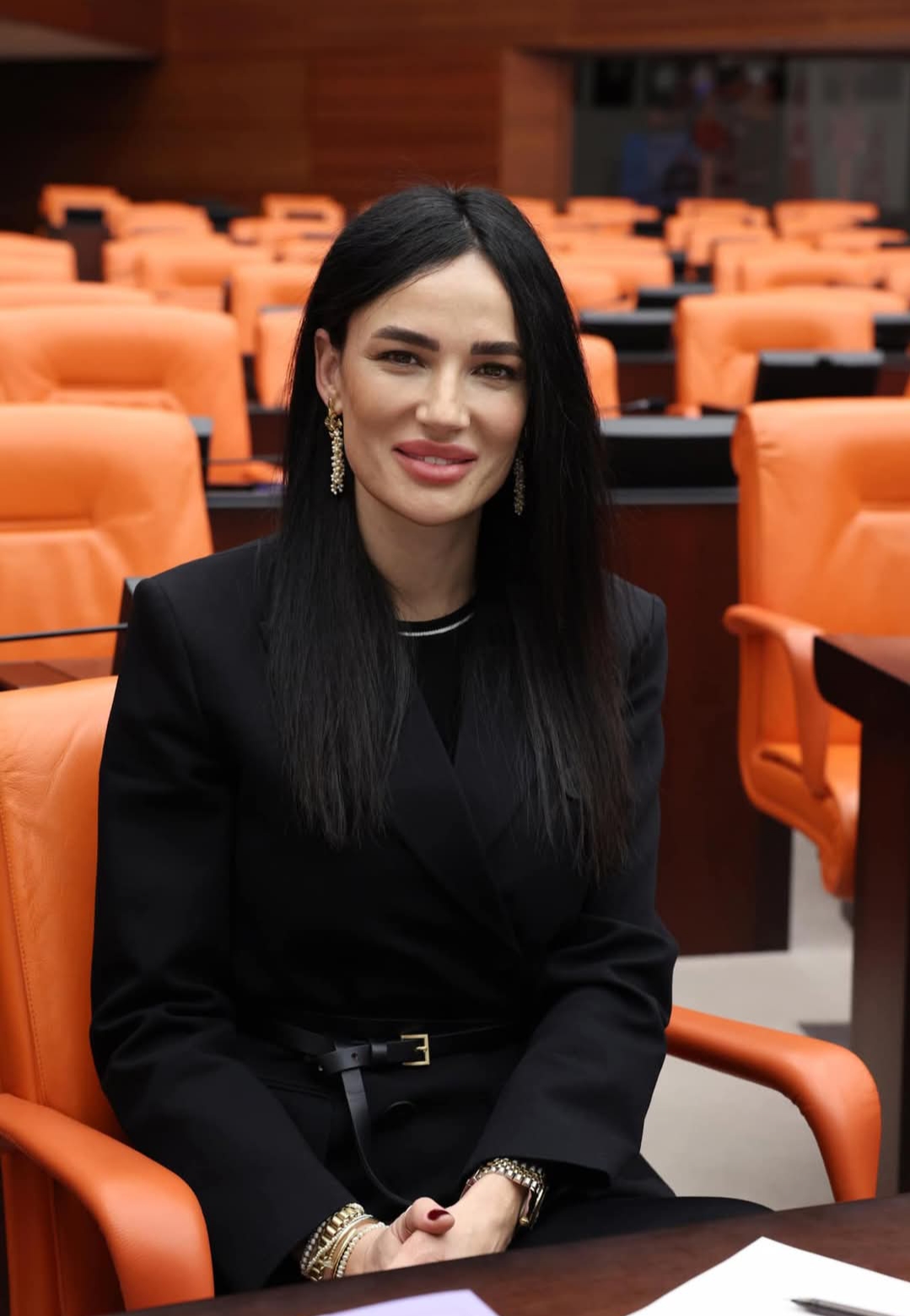 Saribas Ak Partide Yeniden Gorev Aldi 552842 8A880D6171Cb686755De5A4E7692D8D6