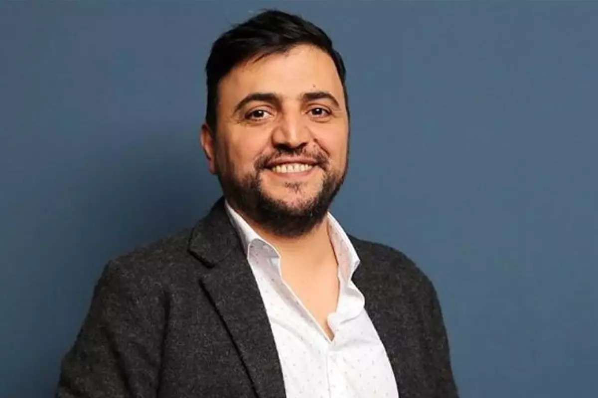 Unlu Oyuncu Sinasi Yurtsever 51