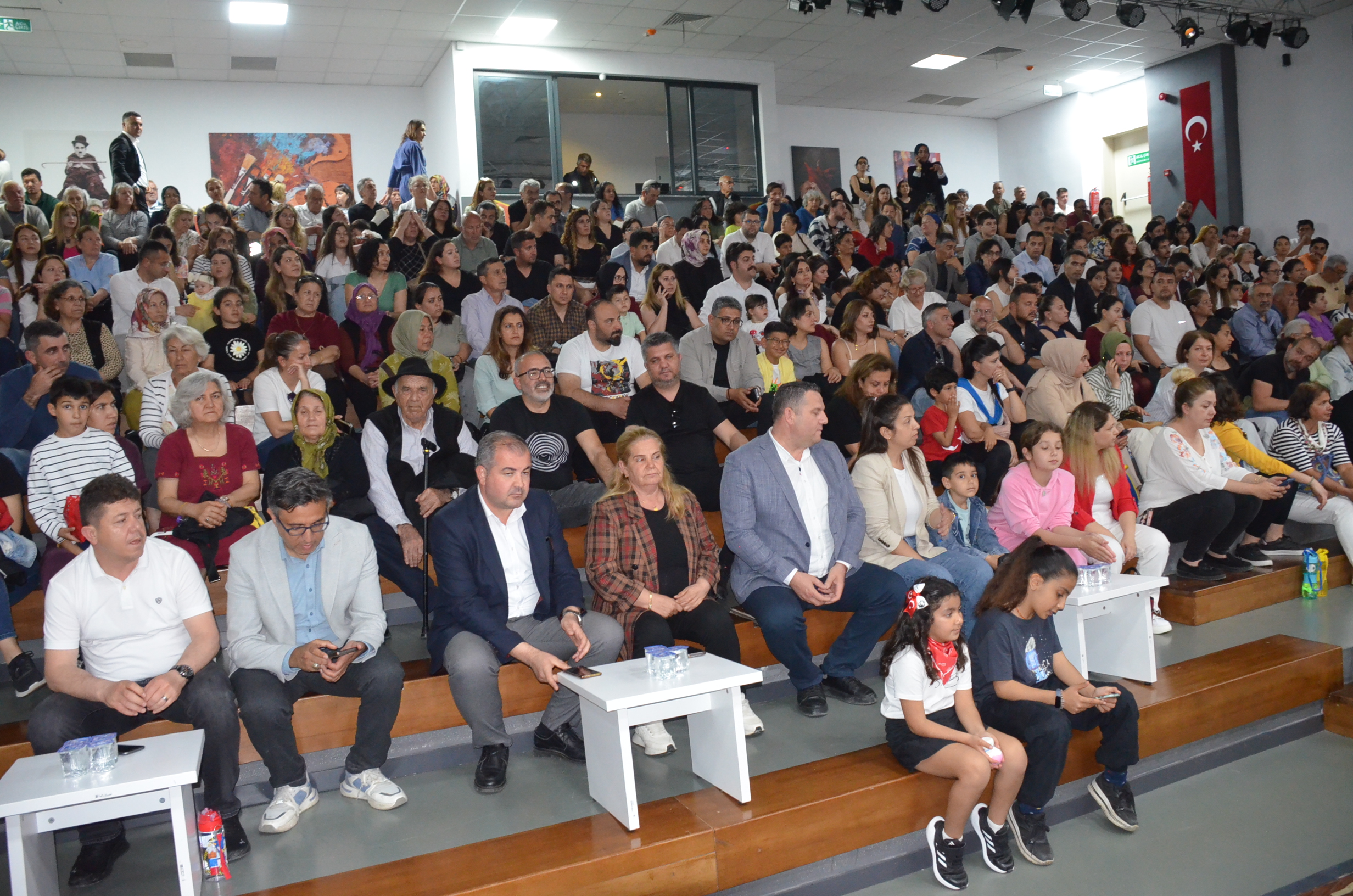 Didim Belediyesi Kresi 23 Nisani Kutladi 561981 B6E9A2E925Ff30Fc33Cdb852Ff7B762F